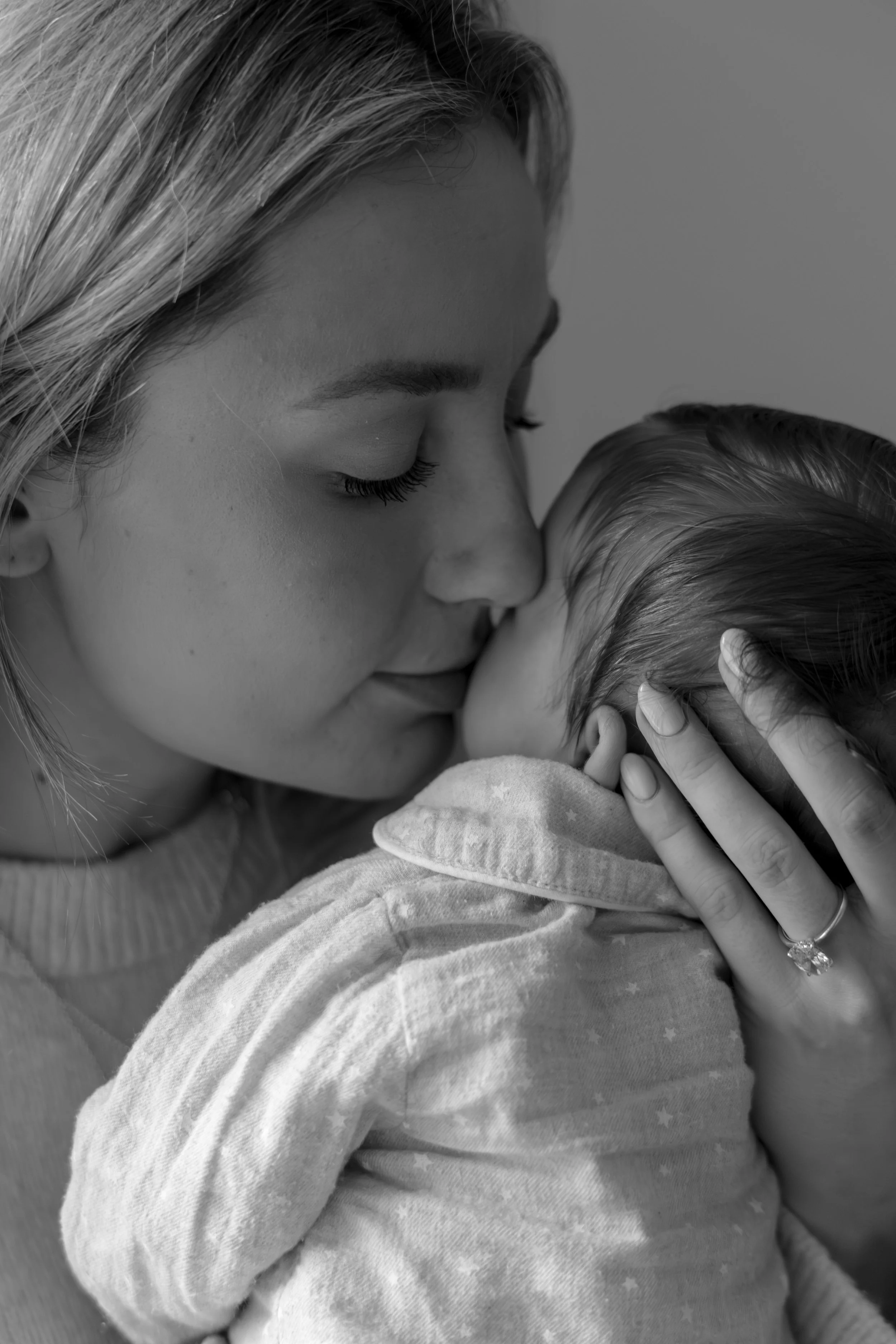 EmilySercombePhotographyBangorNorthernIrelandNewbornFamilyShoot-79.JPG