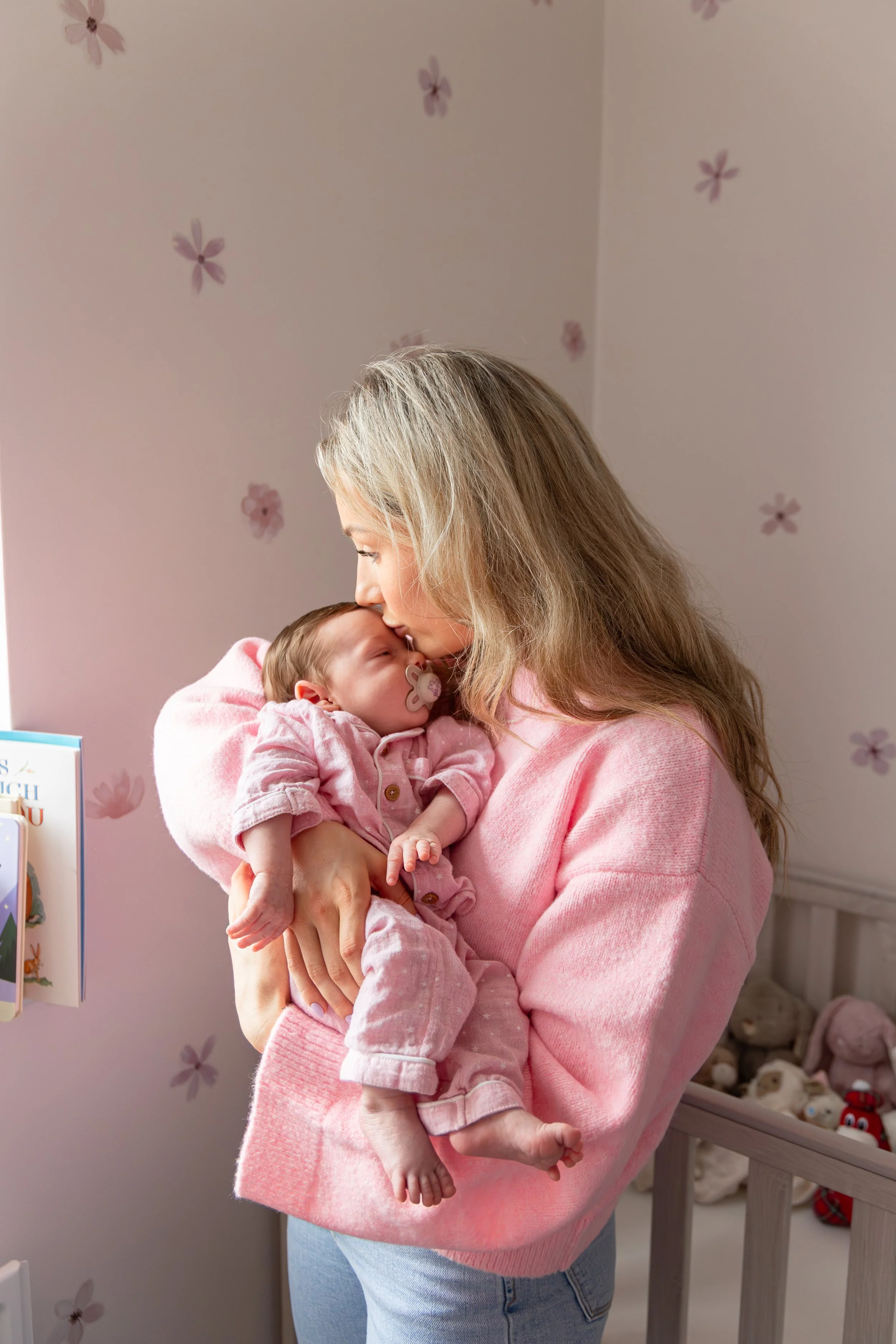 EmilySercombePhotographyBangorNorthernIrelandNewbornFamilyShoot-75.JPG