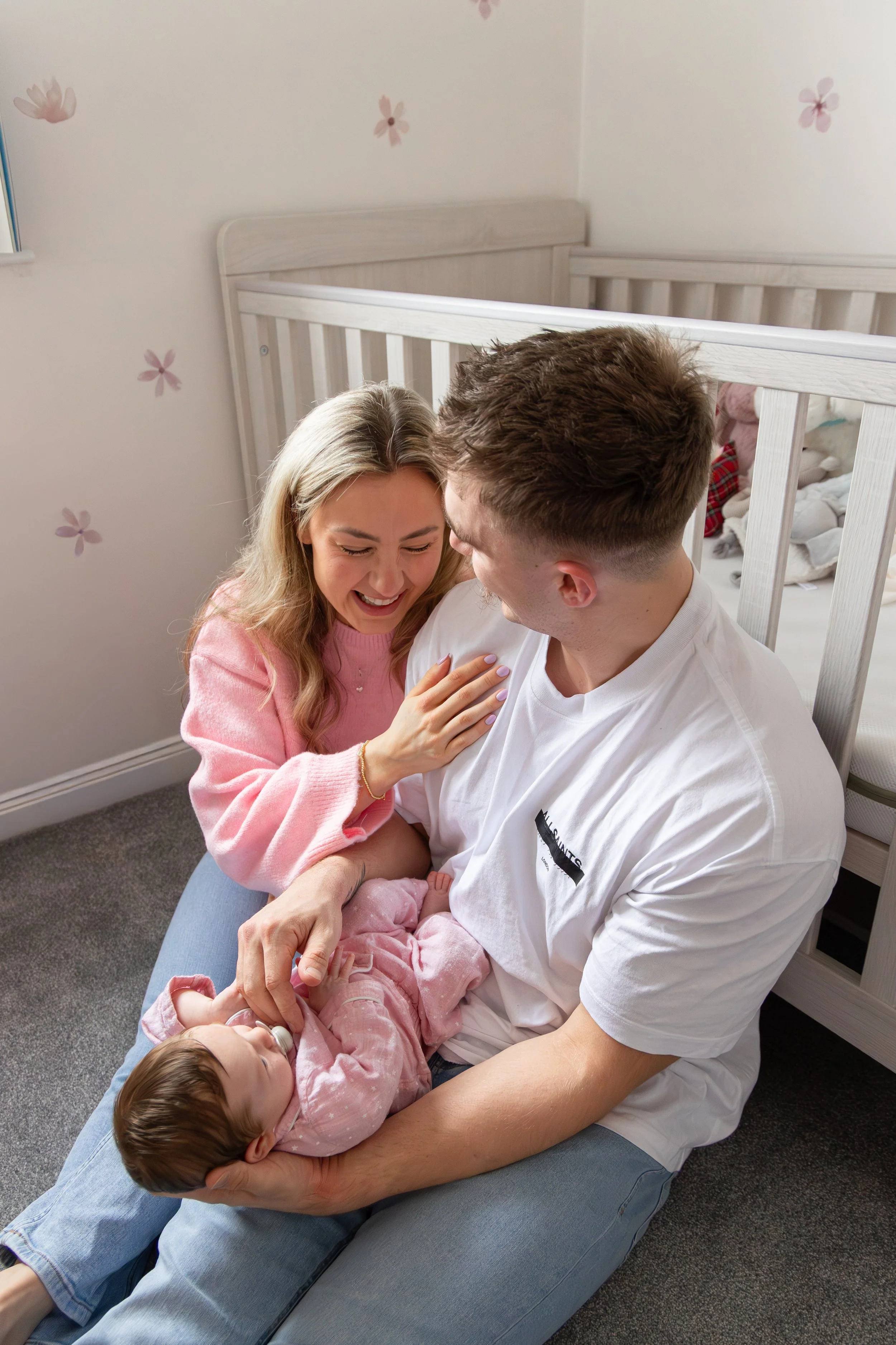 EmilySercombePhotographyBangorNorthernIrelandNewbornFamilyShoot-33.JPG
