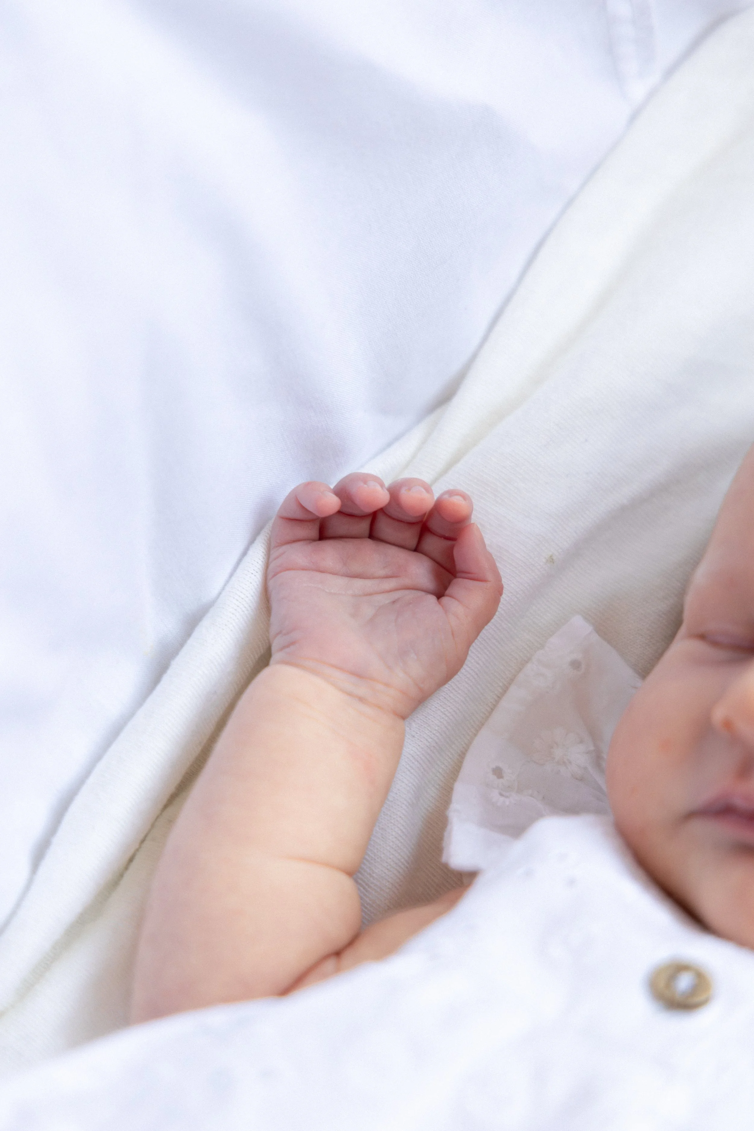 EmilySercombePhotographyFamilyShootNewbornNorthernIreland-56.JPG