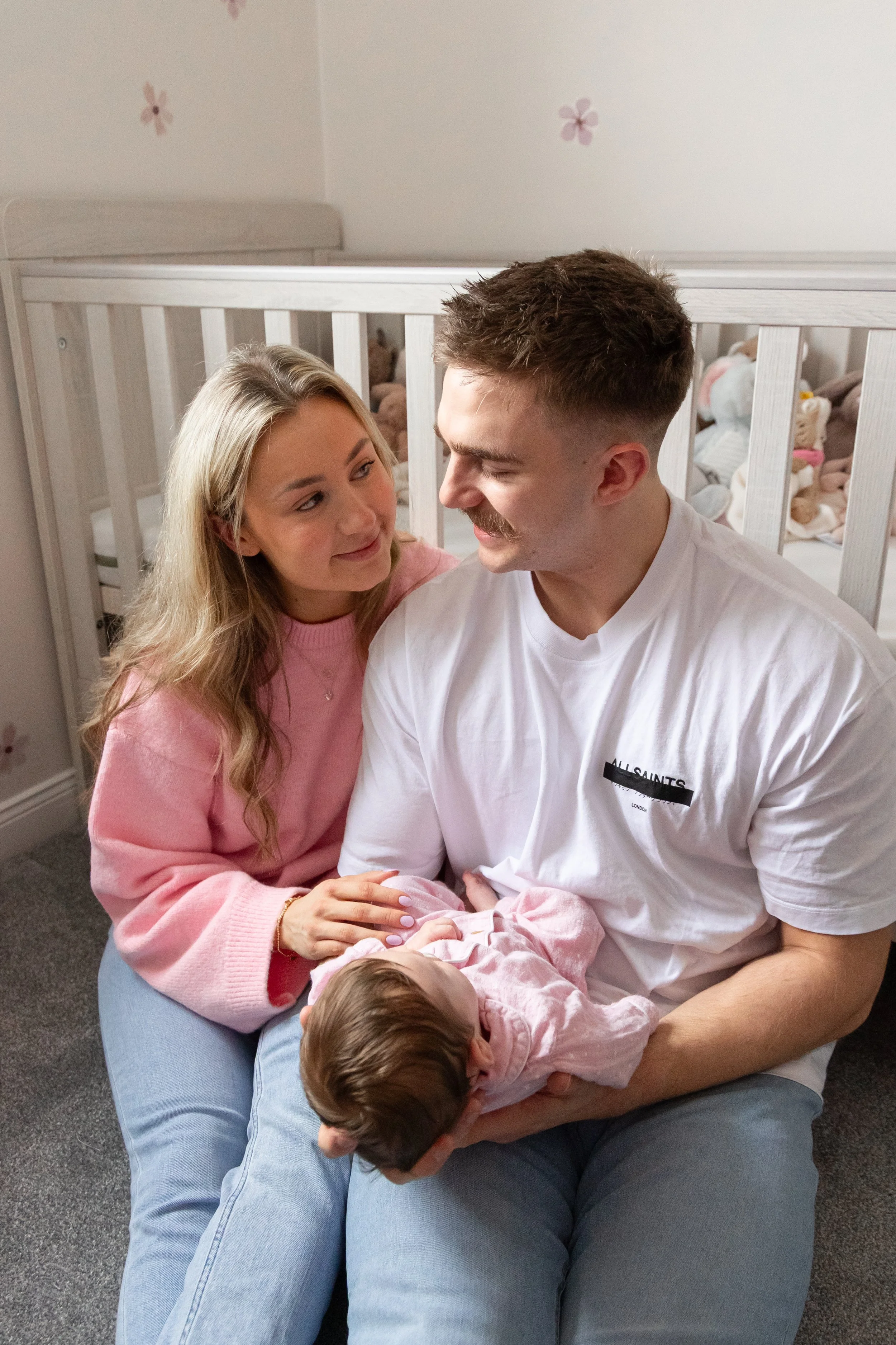 EmilySercombePhotographyBangorNorthernIrelandNewbornFamilyShoot-30.JPG