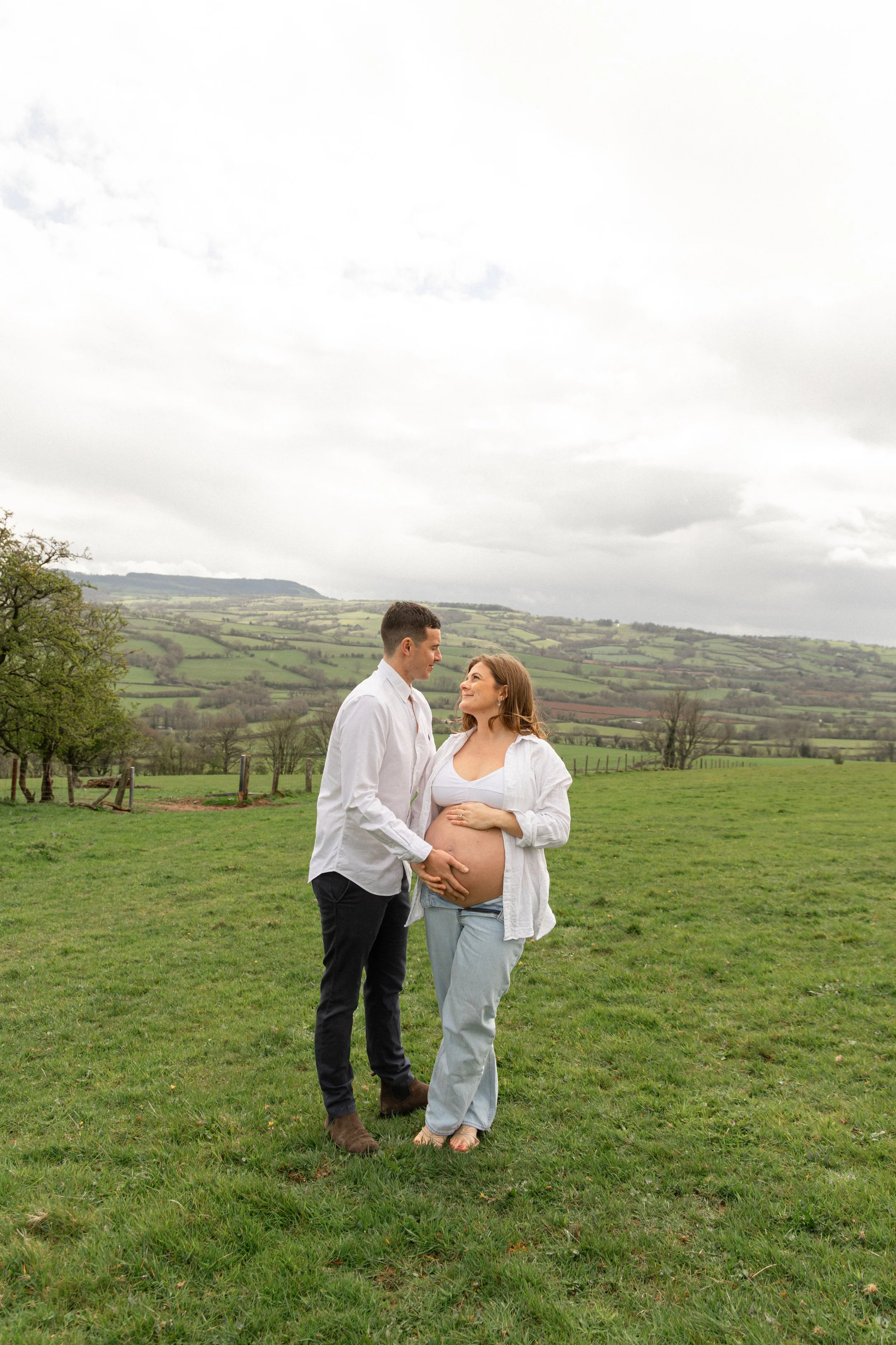 EmilySercombePhotographyPregnancyMaternityShootSouthWales-99.JPG