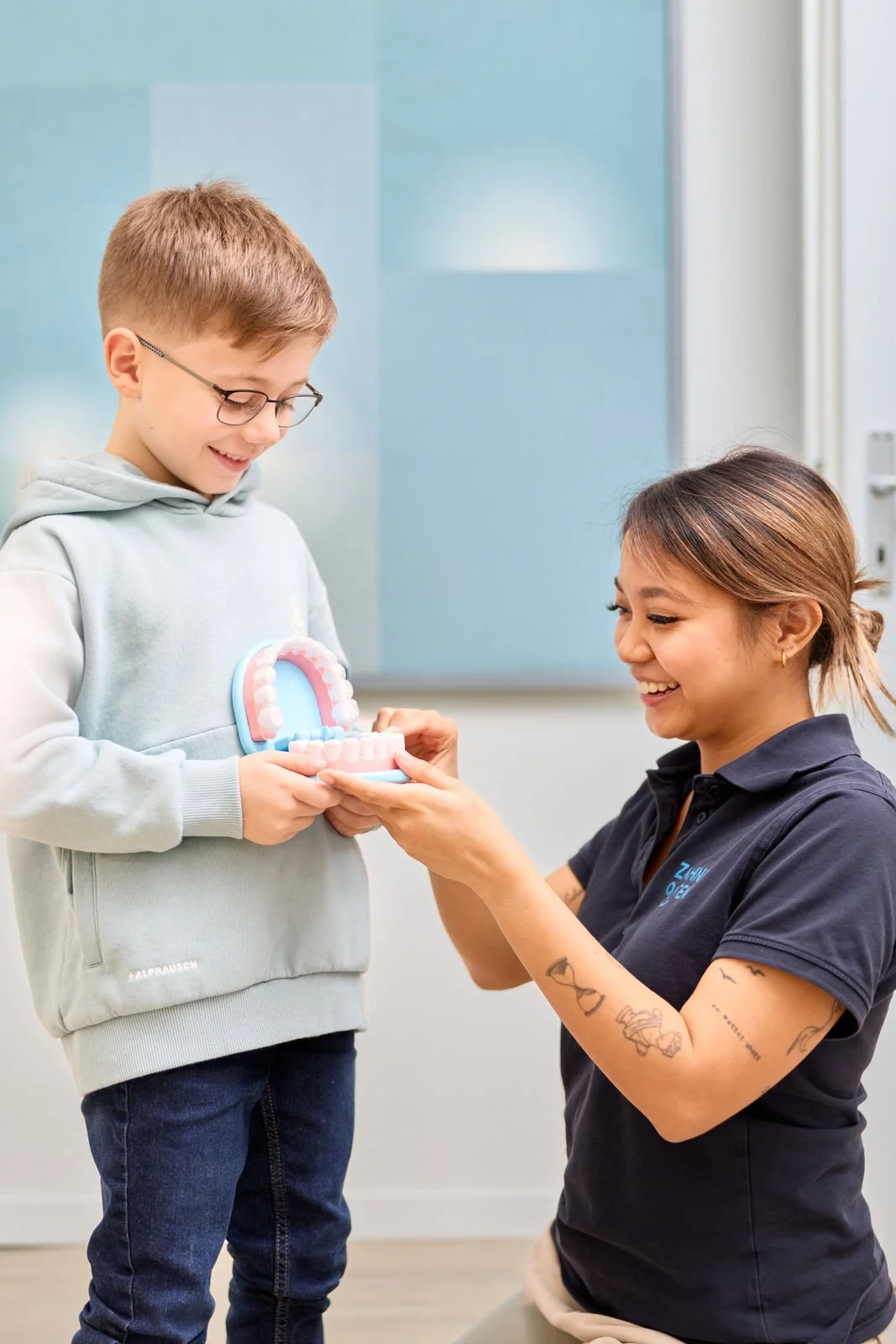 59 - 681zahni0629 1.jpg