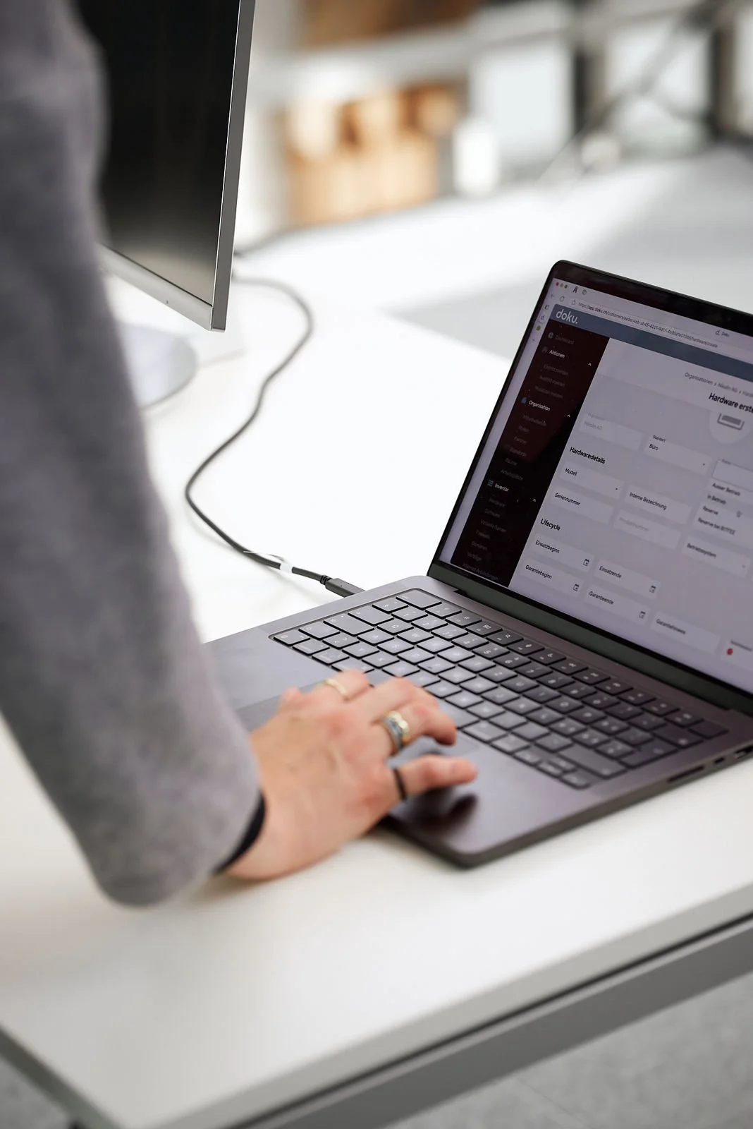 152 - 048bitfee5509.jpg