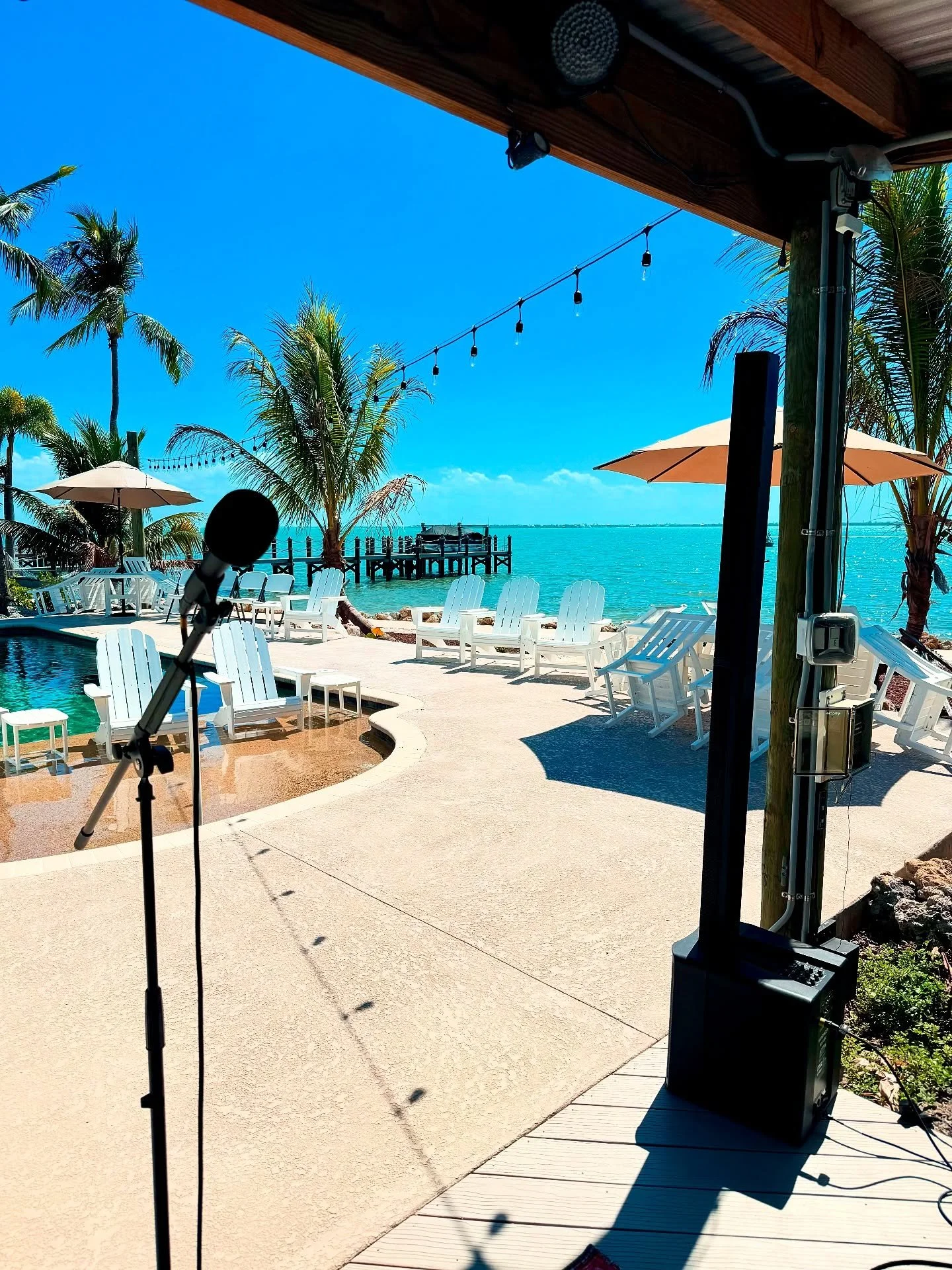 Had some lovely shows in FL including this beauty today at @villakeywest on Pine Island. Paradise! I&rsquo;m immensely grateful for this journey and for the goodness of music lovers. Spending the next two days lesson planning, but staring at the ocea
