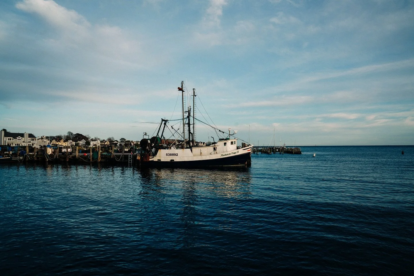 I was looking through old photographs today and came across this one from Stonington, CT fishing docks. ⚓️ 🩵 We&rsquo;re having such a great time here in Winchester, but I do miss my New England home. I wish we could be in many places at the same ti