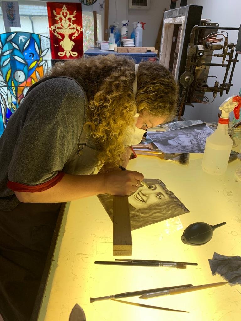 Painting a portrait onto glass