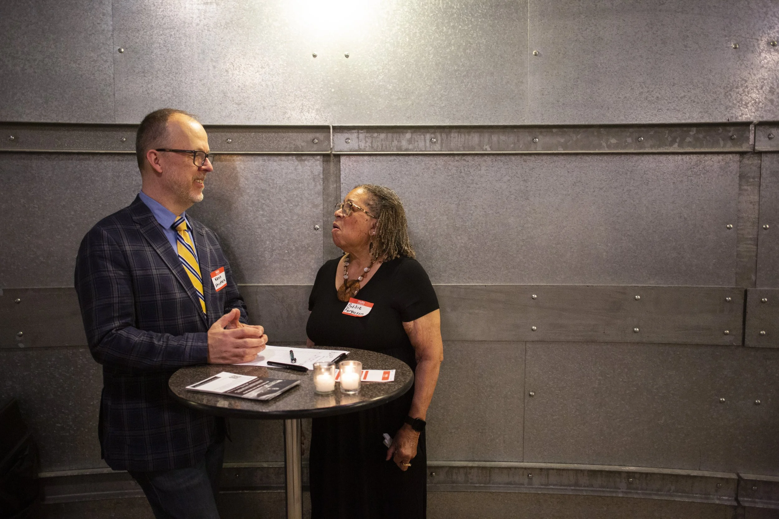 Bobbie and Kevin chatting.