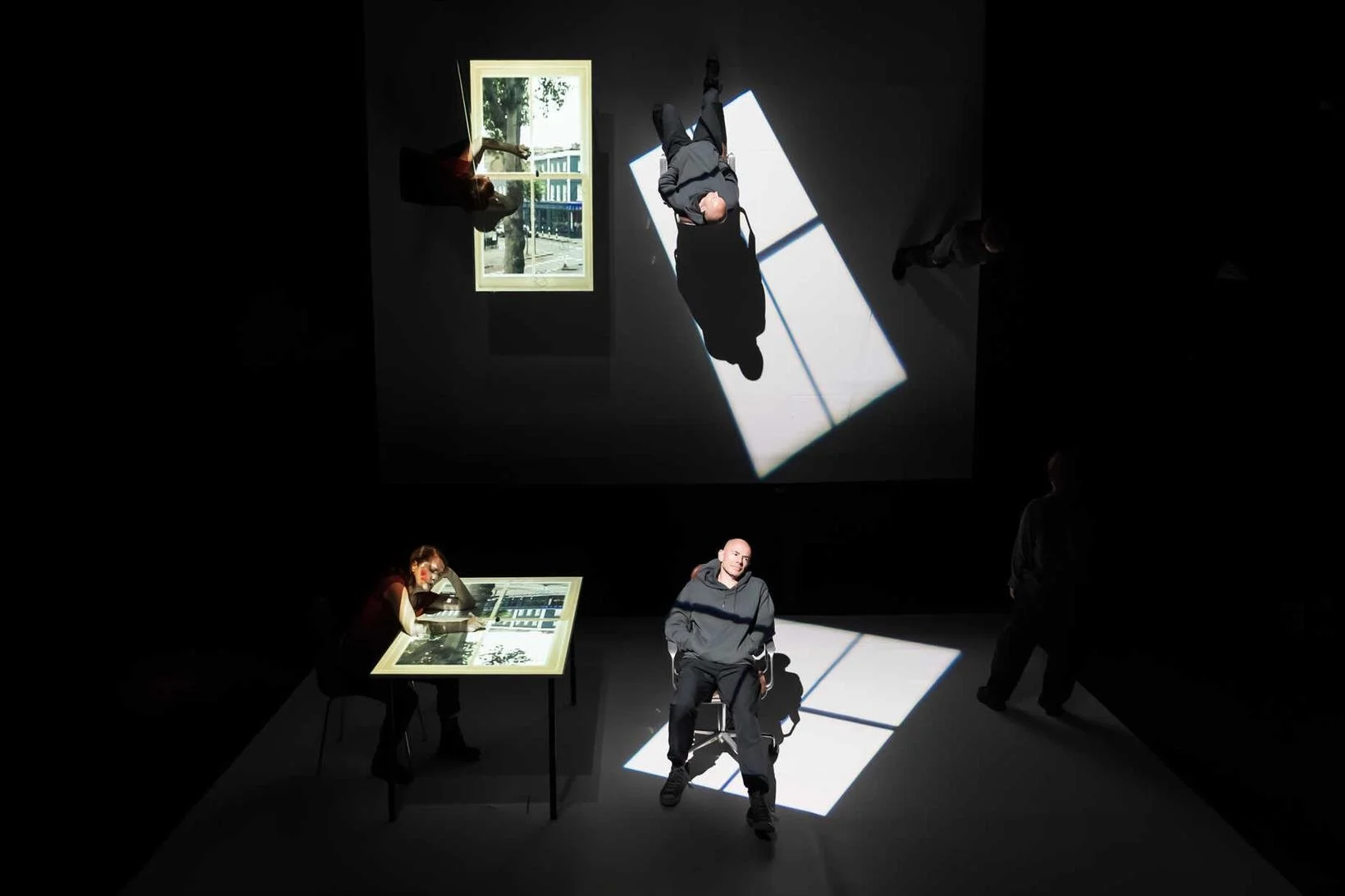 4.48 psychosis by Sarah Kane. Directed by James Macdonald. Royal Court & Royal Shakespeare Company 2025.