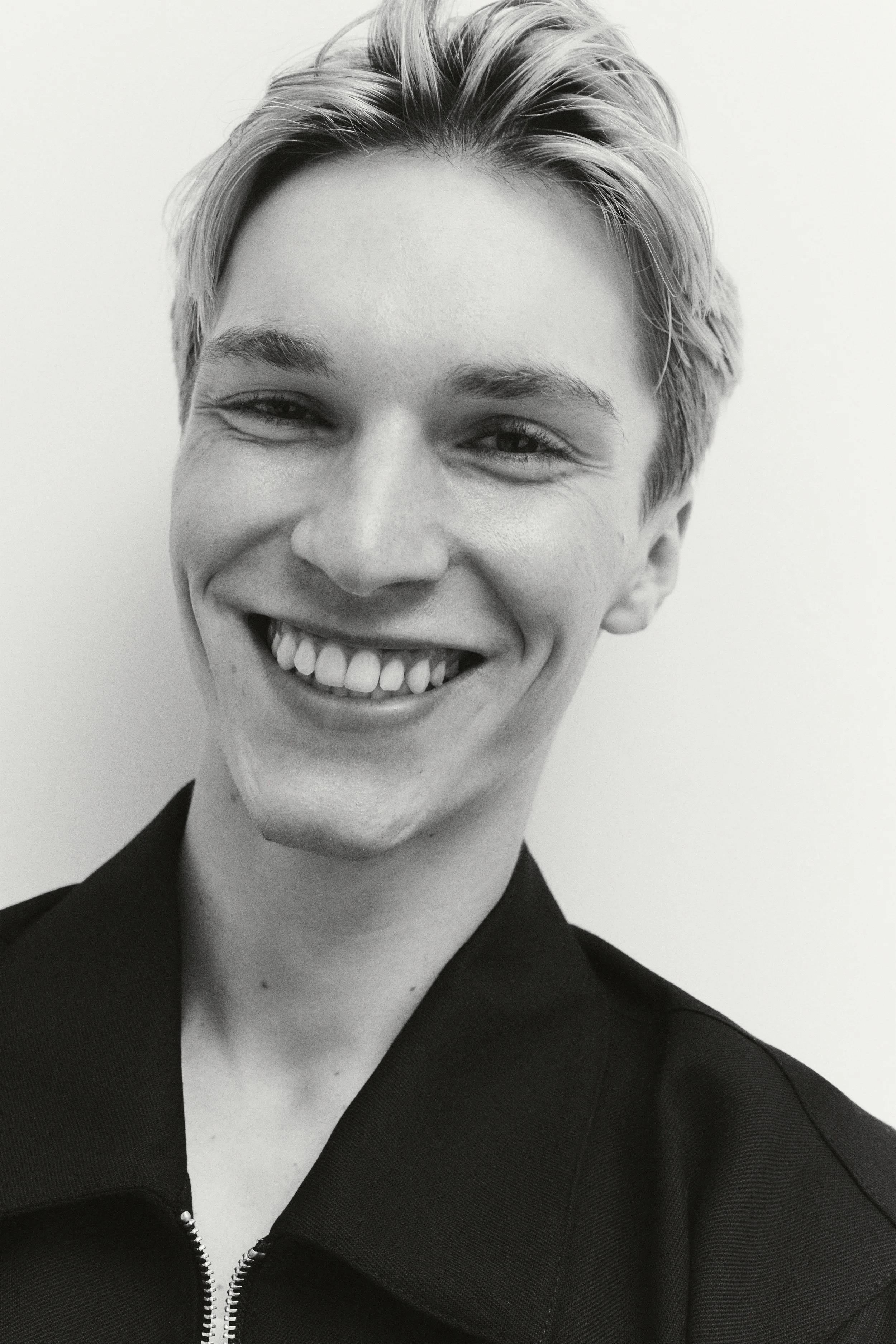 241025_Alex ModelPlus_0639bw.jpg