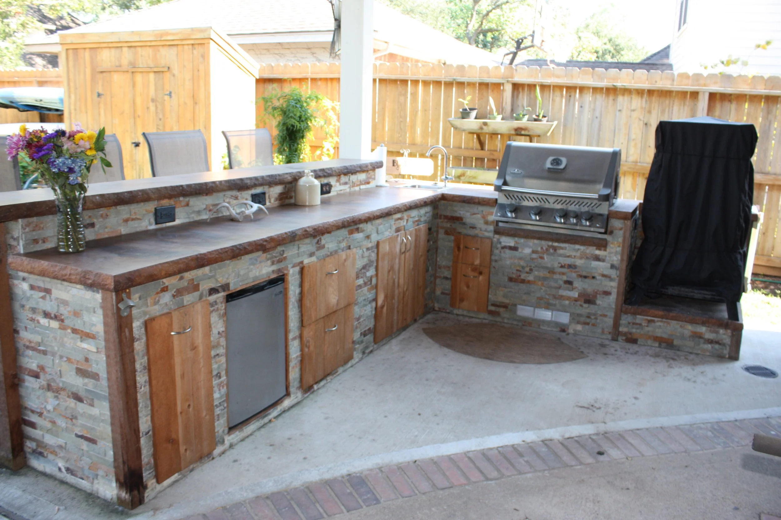 Create the outdoor kitchen of your dreams!