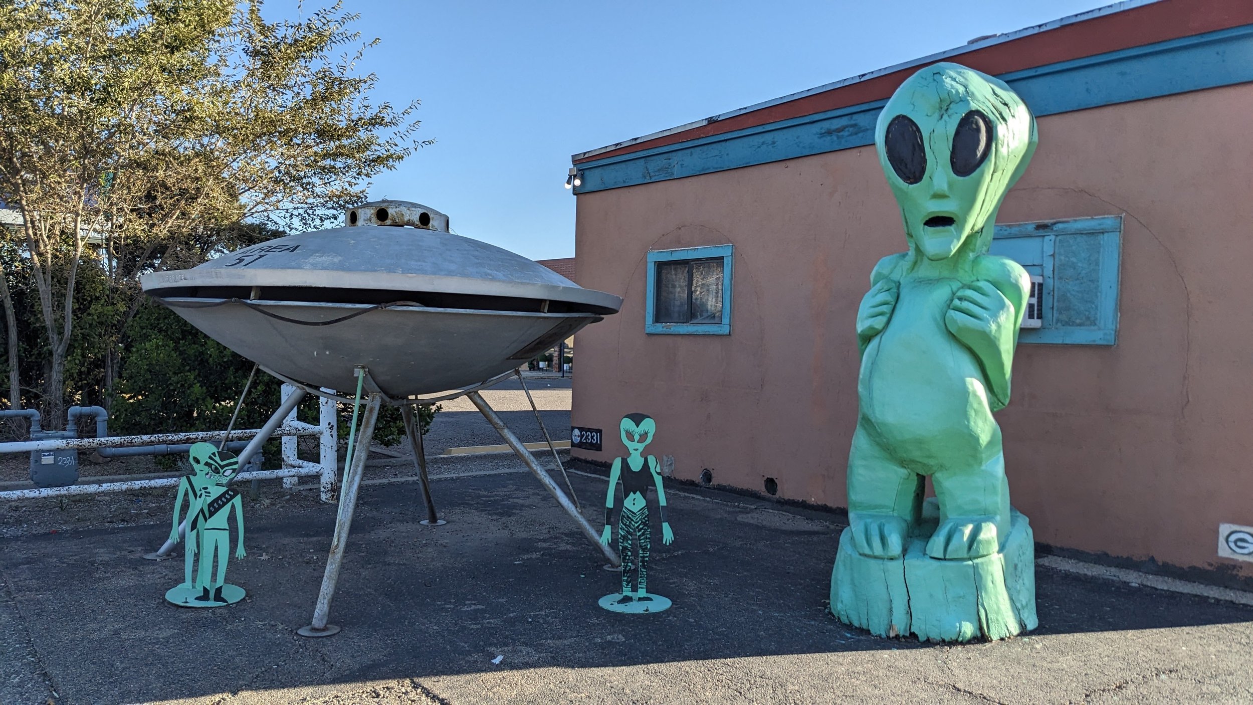 Aliens and Spaceship in Roswell New Mexico