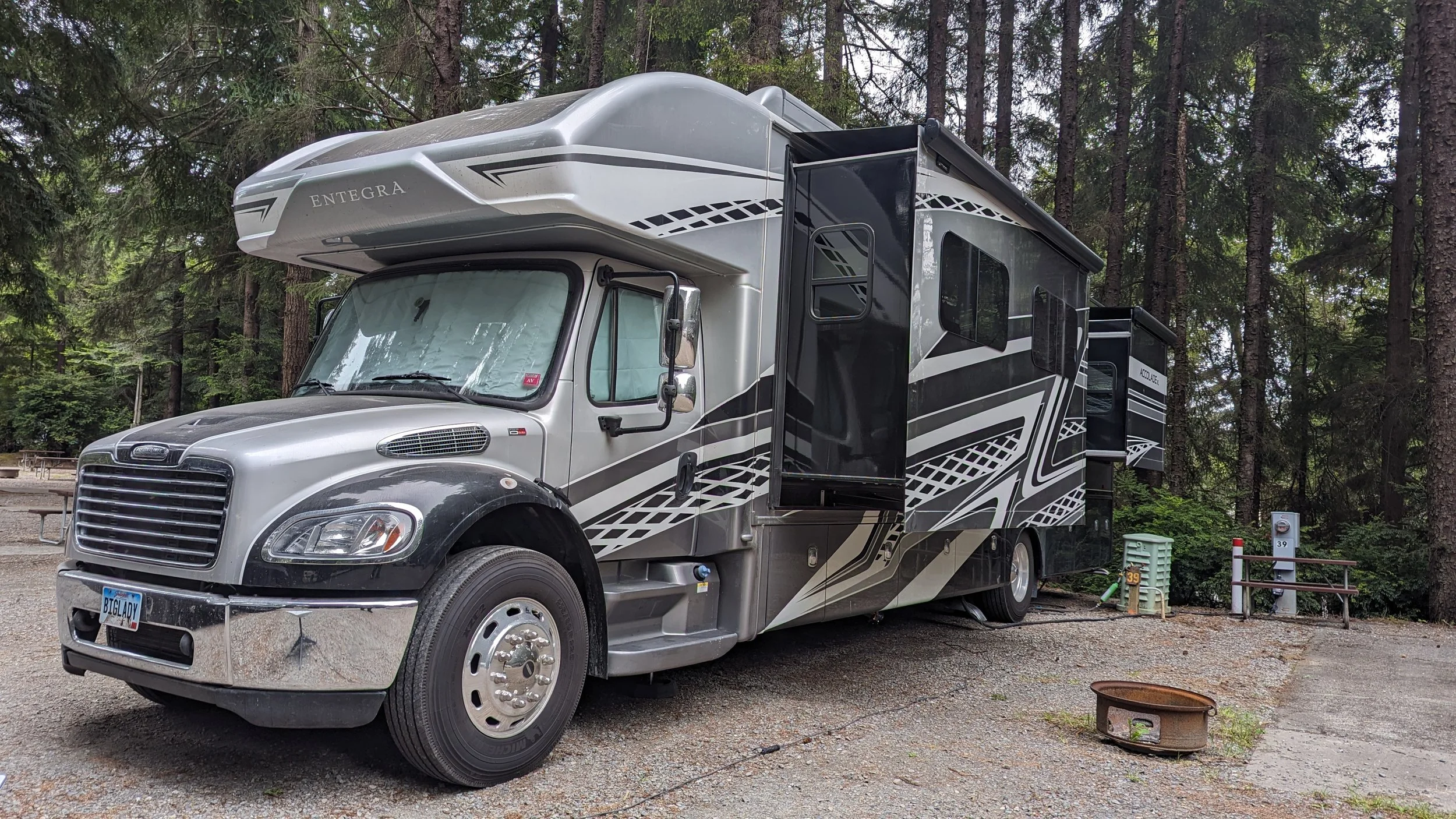 2022 Entegra Accolade XL 37L for Sale