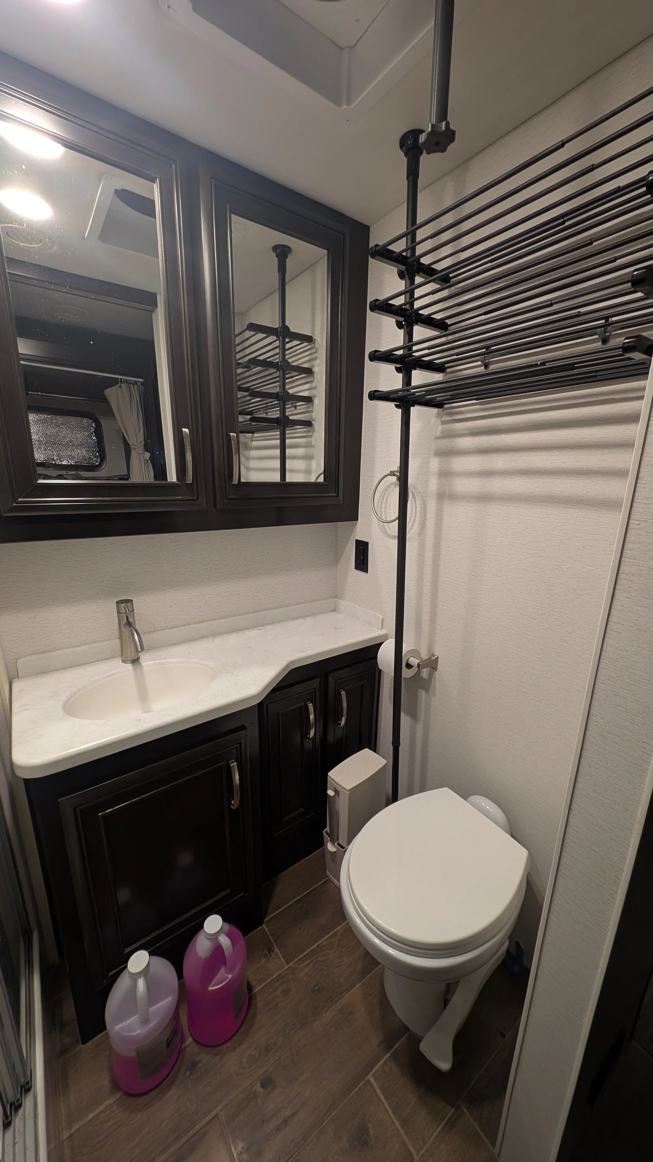 2022 Entegra Accolade XL 37L (2).jpg