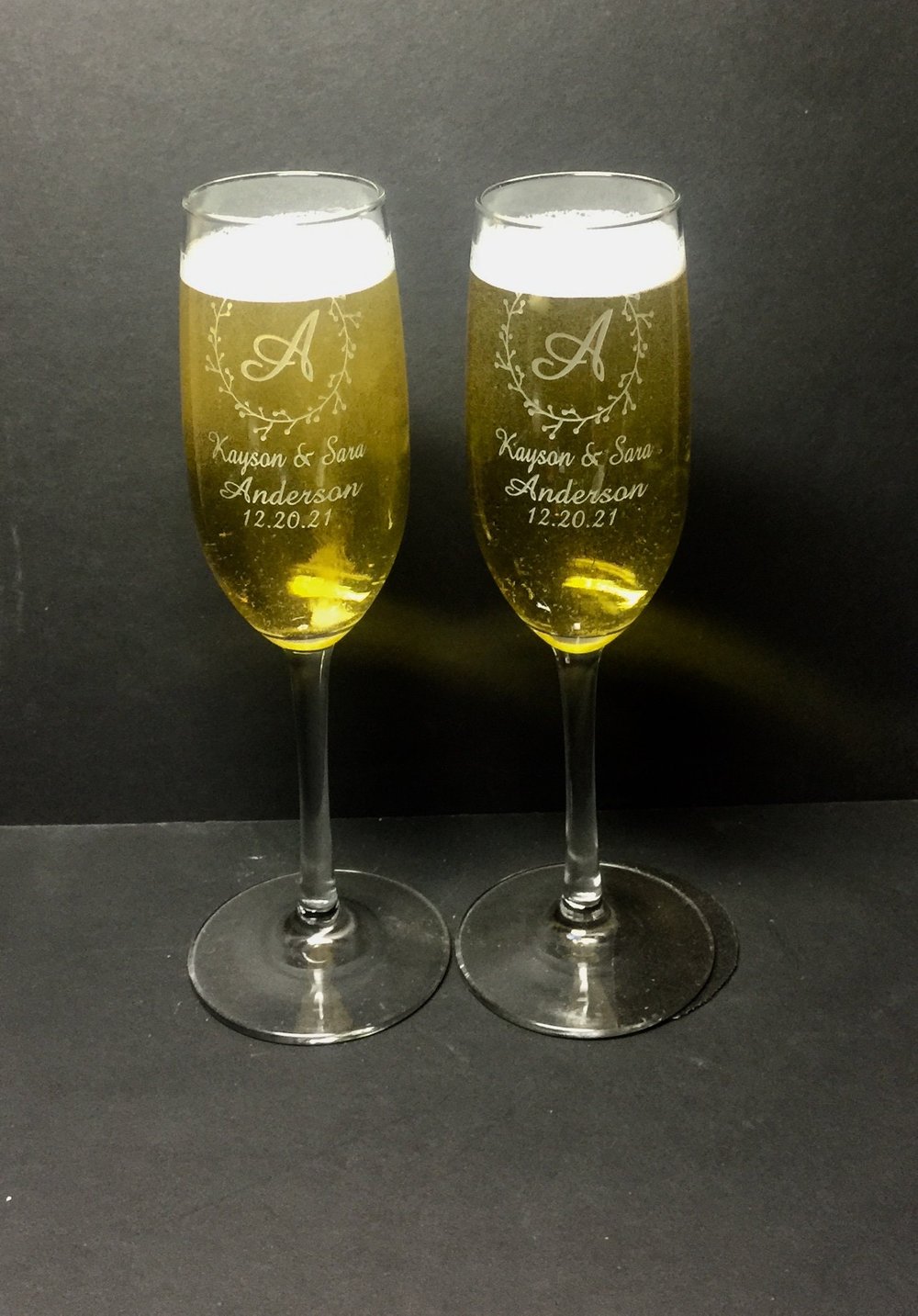 Bride & Groom Champagne Glass Set - Design: HH6 - Everything Etched