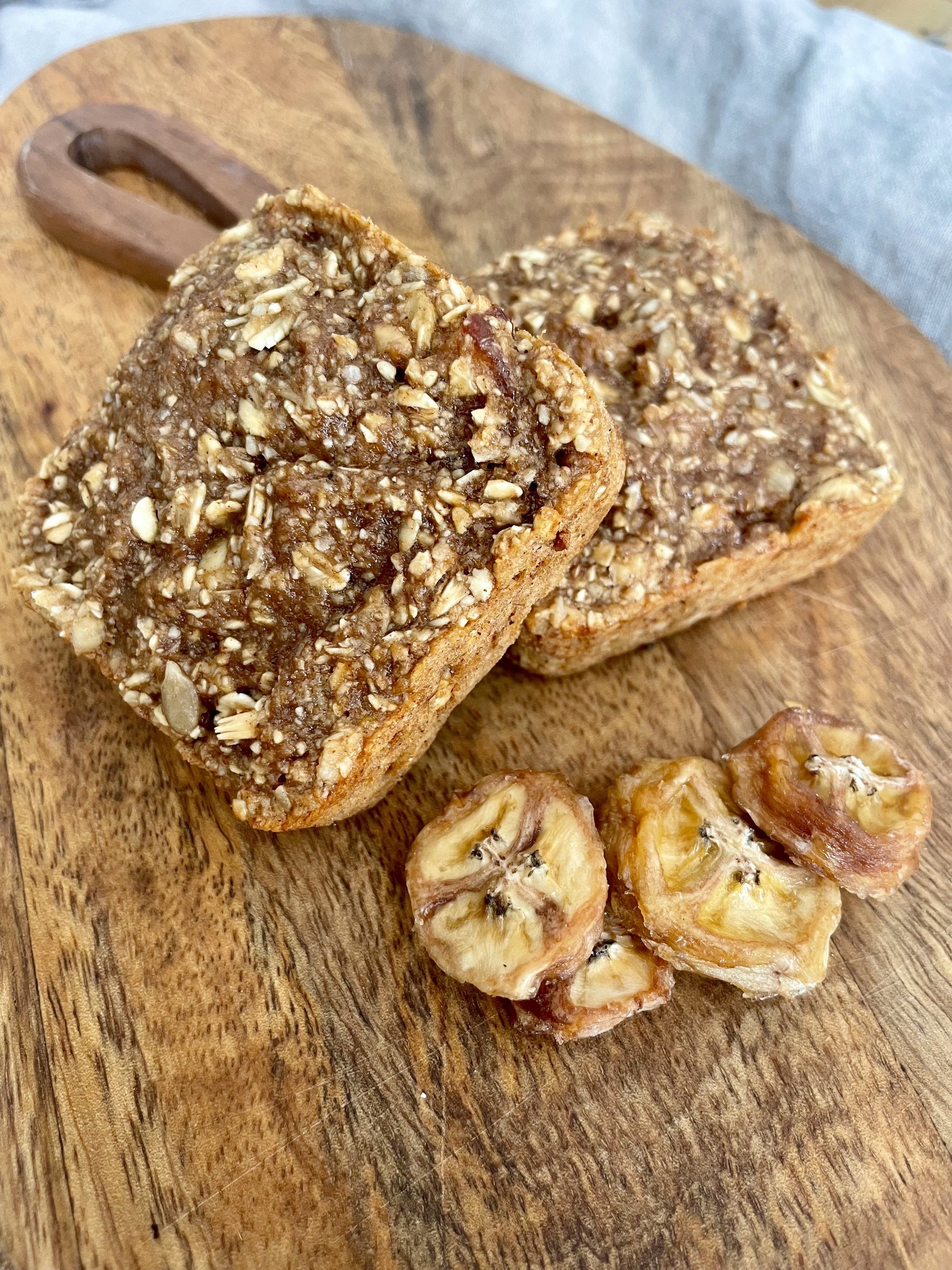 Baked Banana Bread Muesli Bar