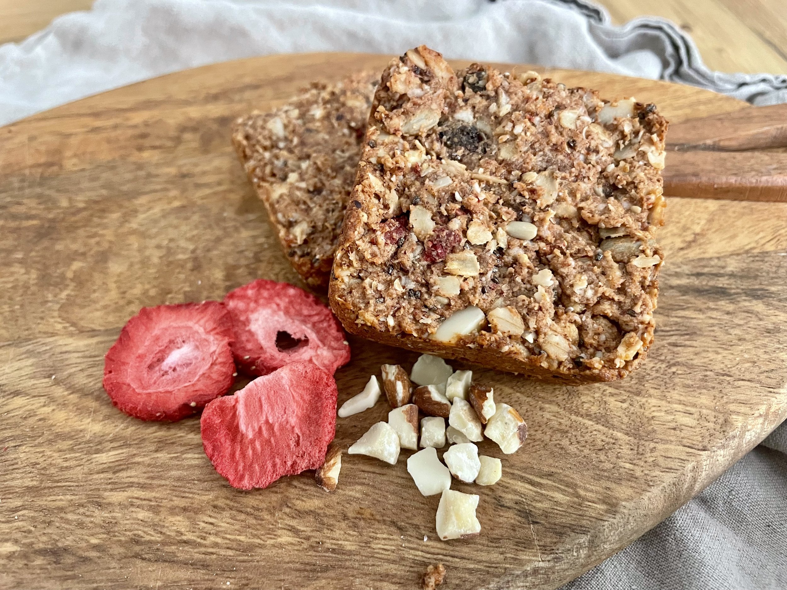 Strawberry and Nut Butter Muesli Bar
