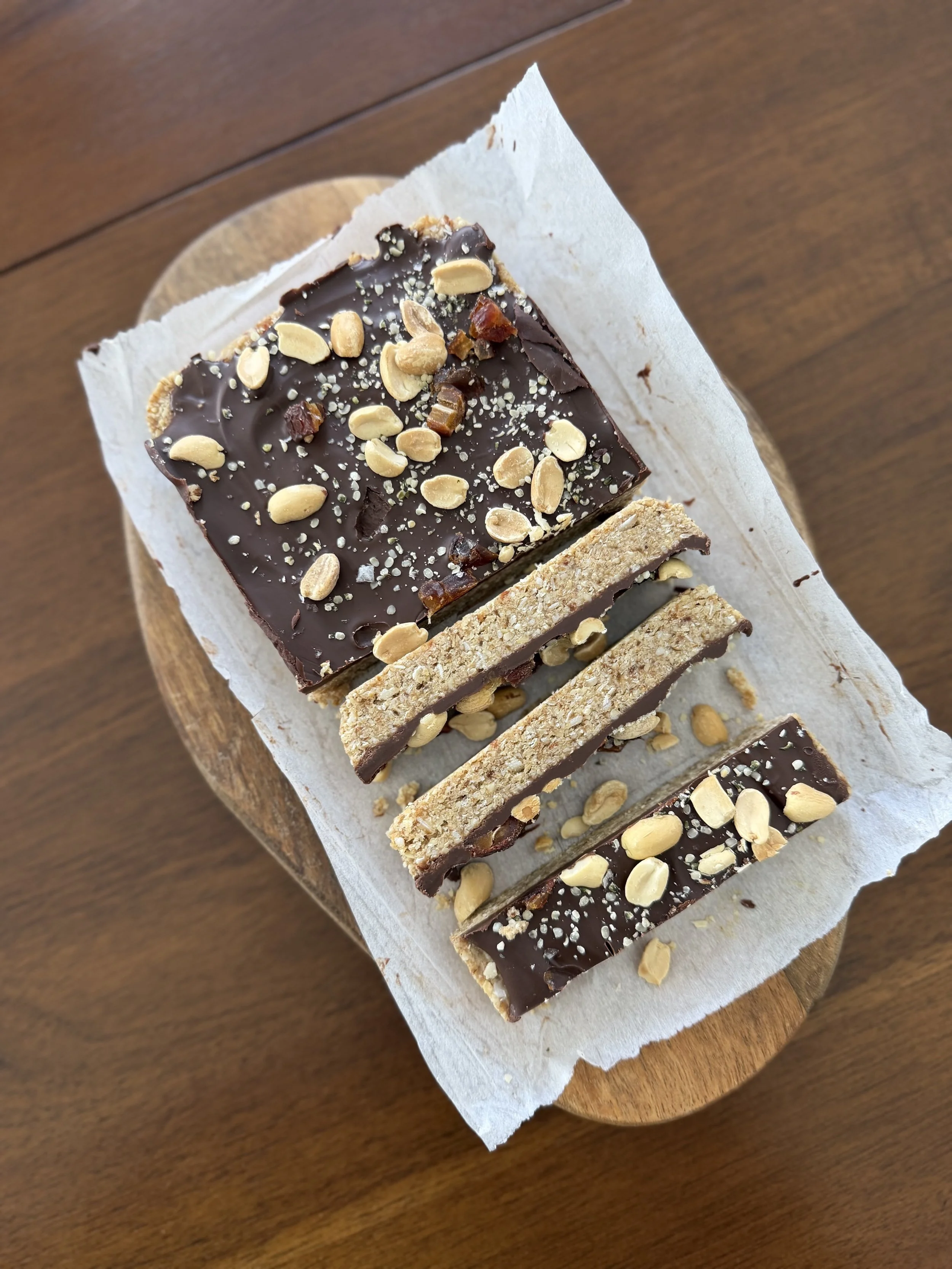 Cashew Oatmeal Cookie Bars