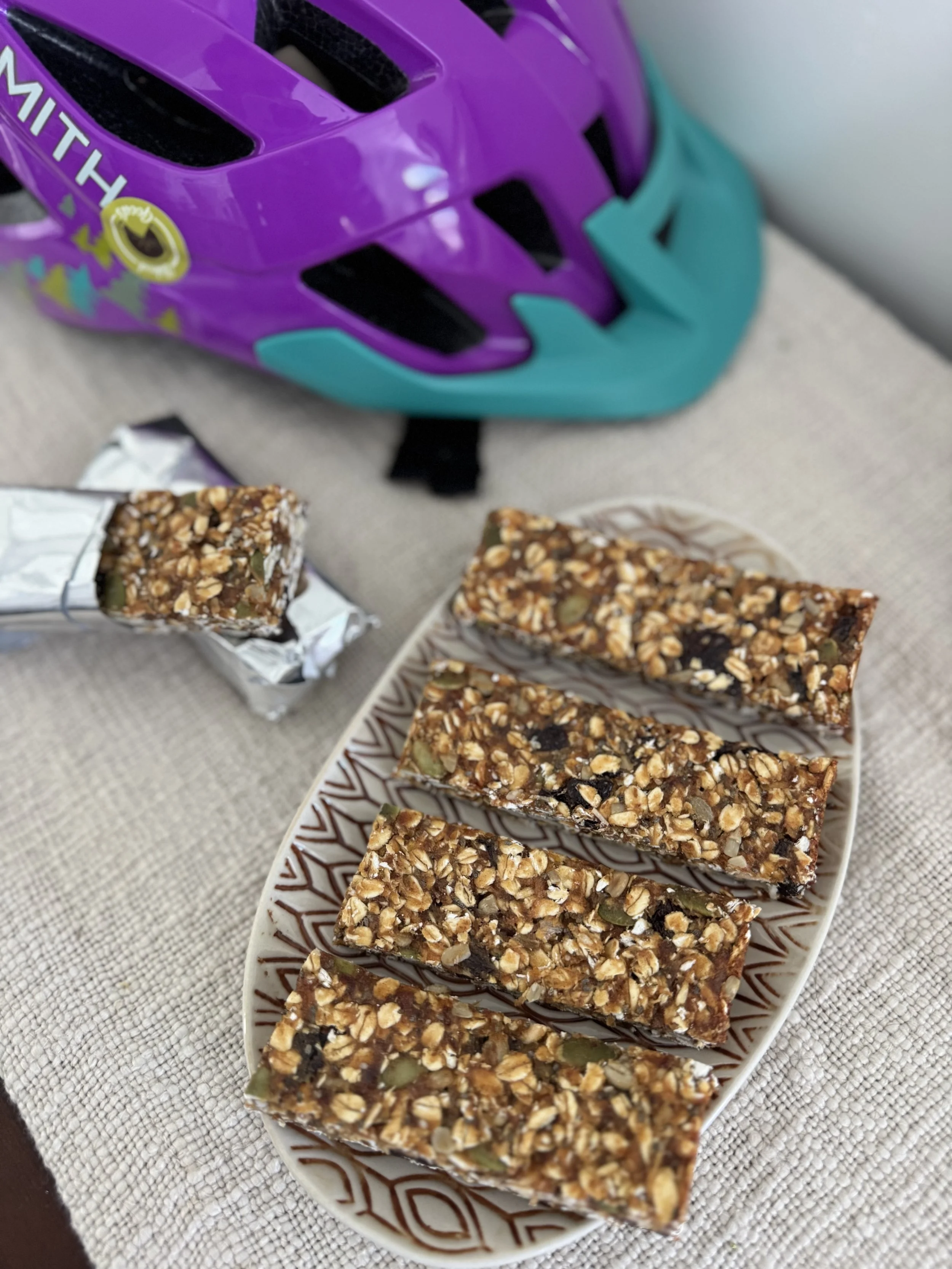 Peanuts ‘N Cherries Energy Bars