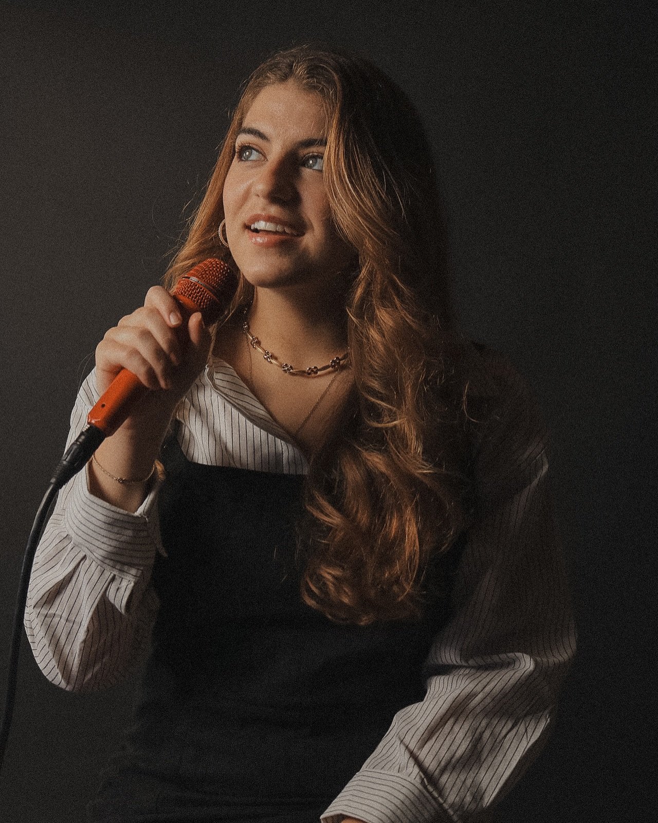 Which edit is your favorite and why???🖼️✨

#photography #edit #vocals #singer