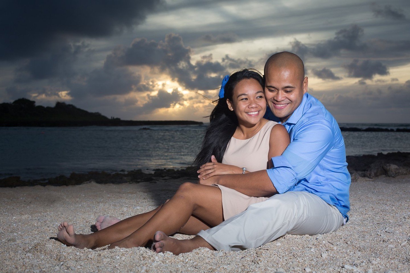Eternal Radiance: Eli and Dhana's Sunset Engagement
Read More: https://www.jolenekaneshige.com/blog/eternal-radiance-eli-and-dhanas-sunset-engagement 

#DestinationWedding #HawaiiWedding #HawaiiPhotography #BeachWedding #IslandWedding #ParadiseWeddin