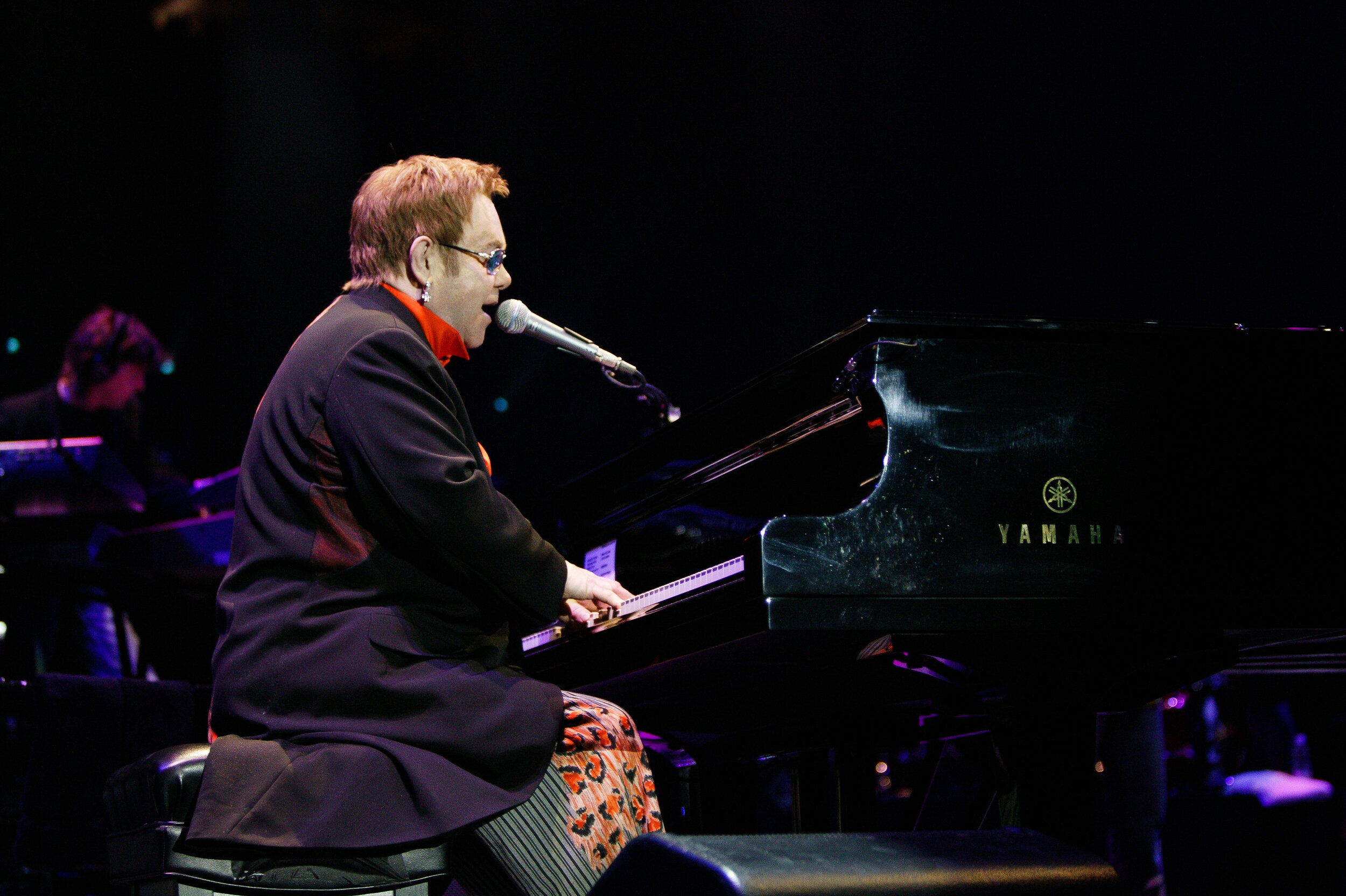  Elton John, 2005 
