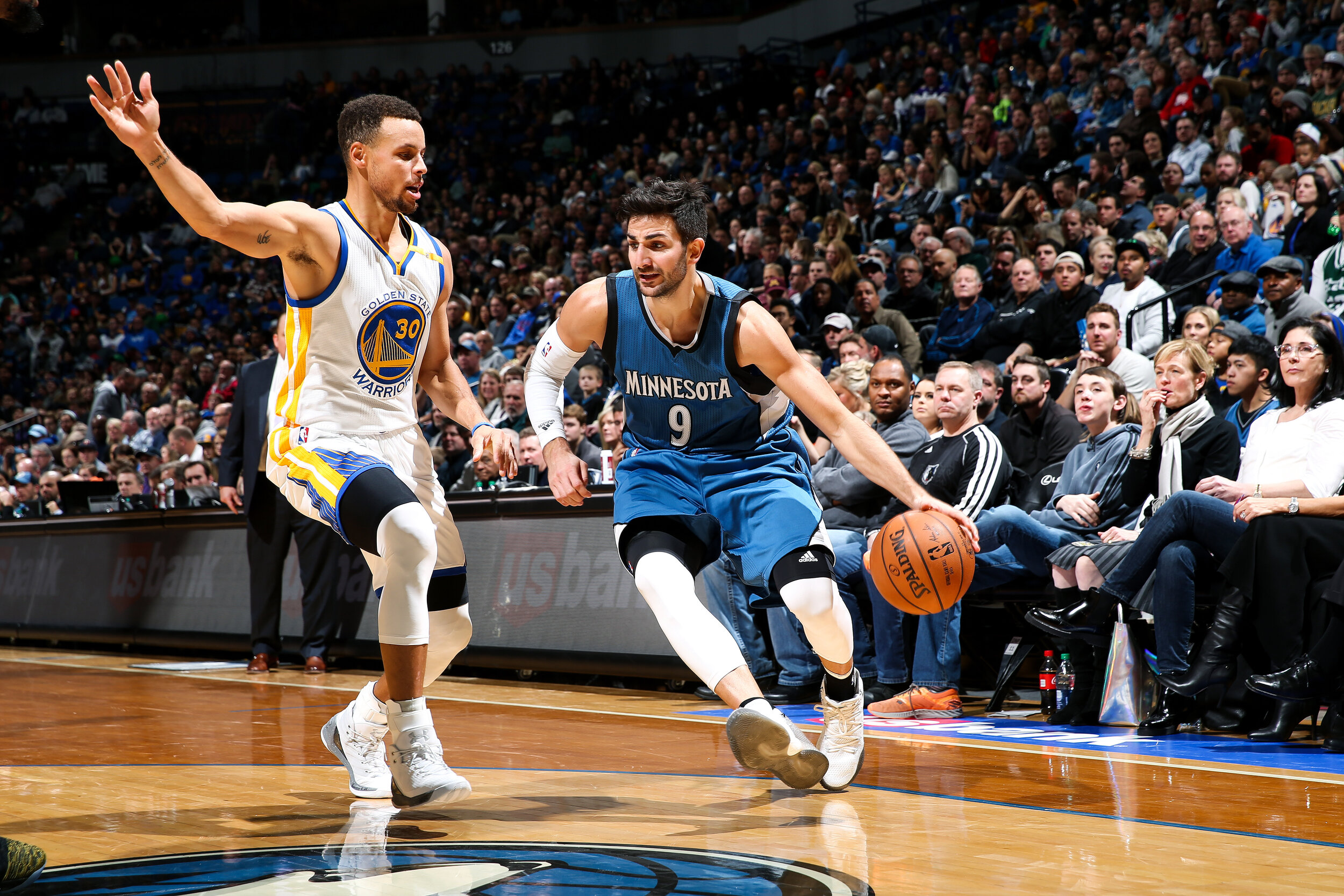  Ricky Rubio and Stephen Curry  Golden State Warriors v. Minnesota Timberwolves, 2016  