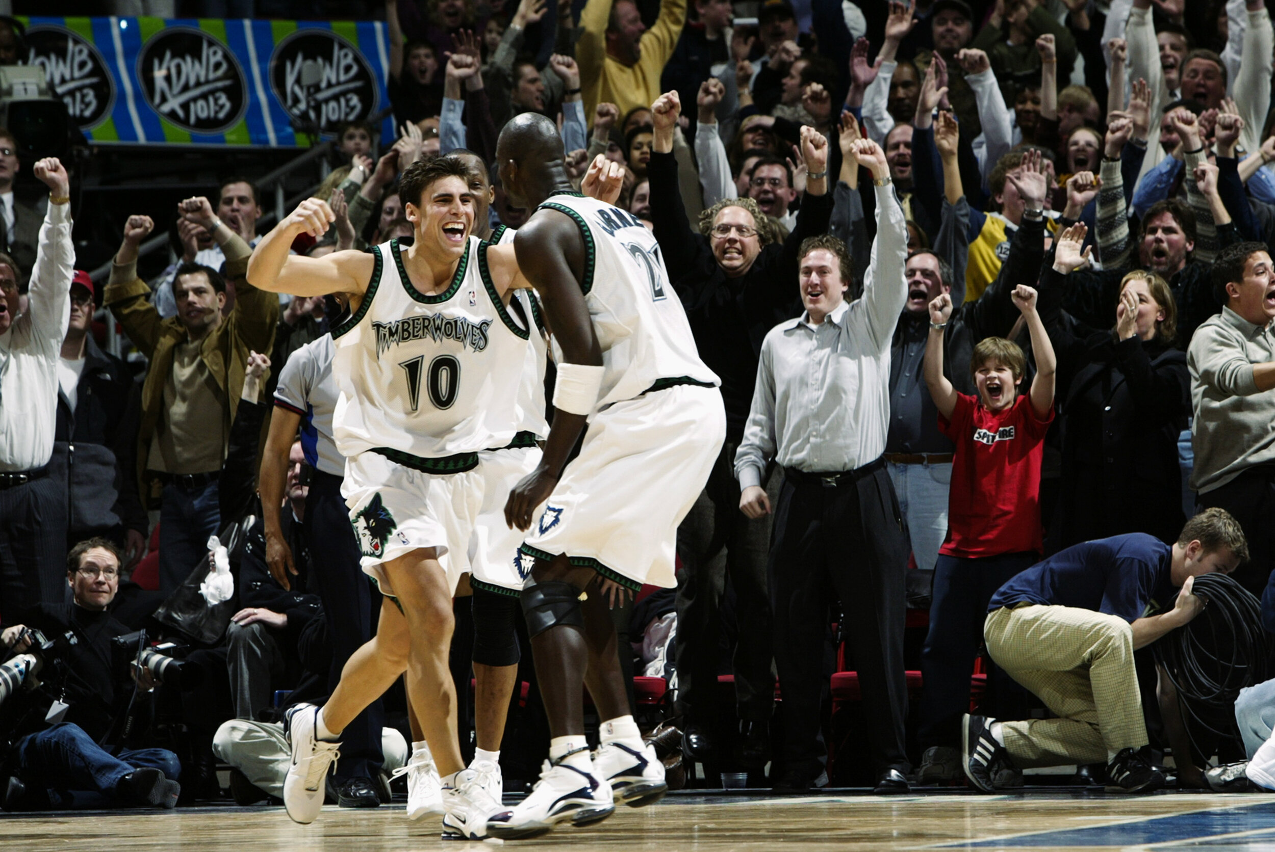  Wally Szczerbiak   Game winning basket celebration, 2003 