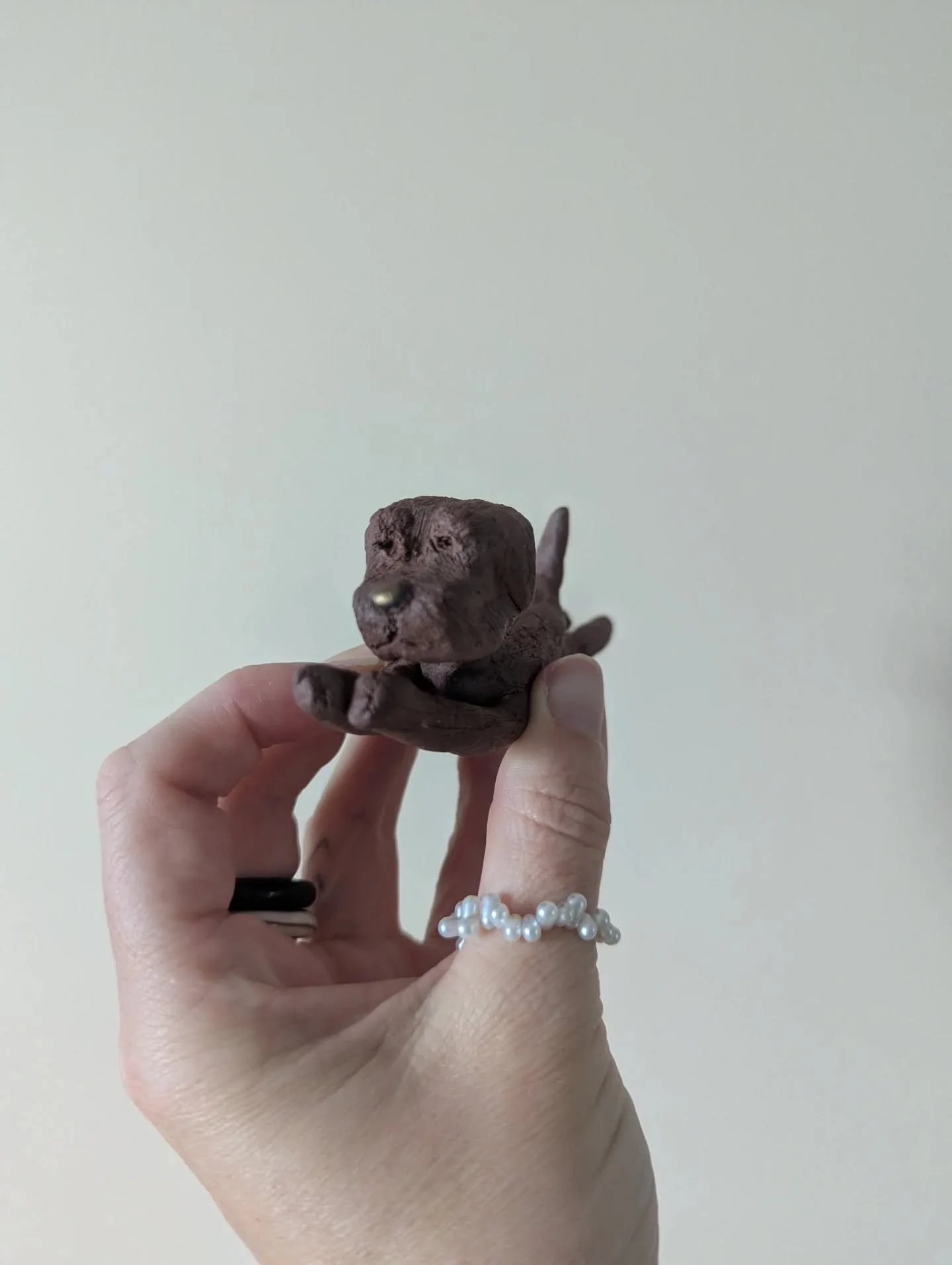 Little Monty with his little golden nose! Thanks a million to @lou_frances for her wonderful clay workshops where I got to make my precious little boy 🥰🥰🥰