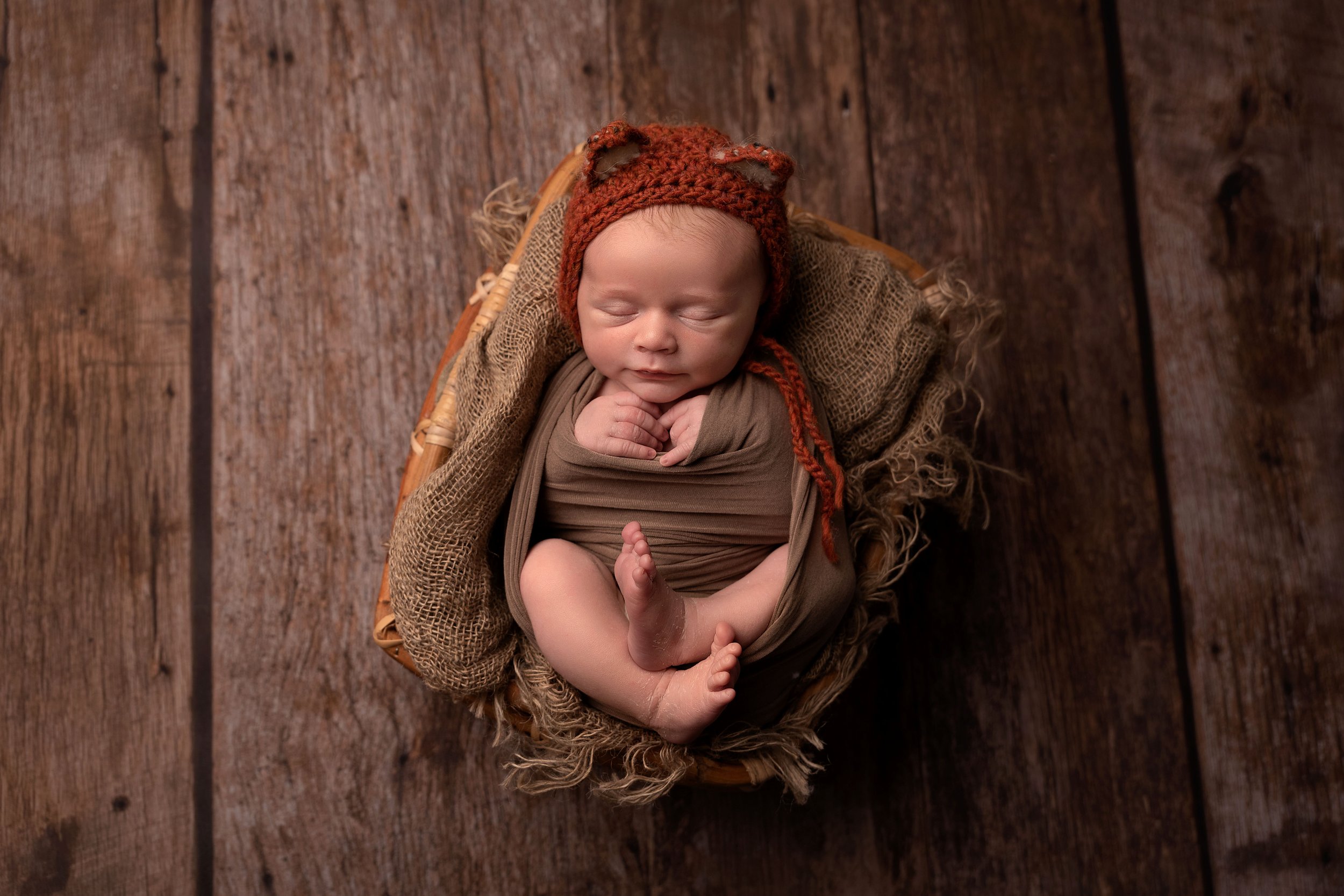 louie-newborn-photoshoot-stephanietaylorphotography-leicester-leicestershire-uk.jpg
