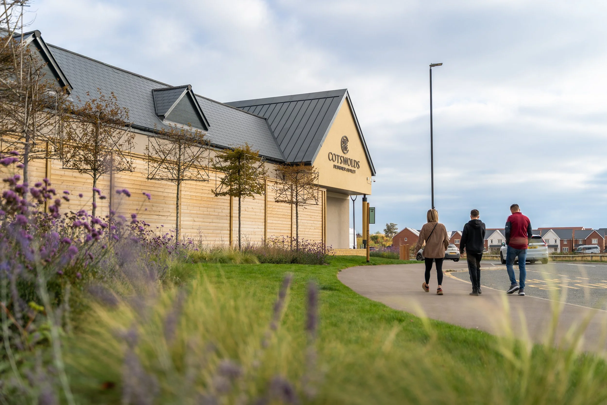 Cotswold Outlet-76.jpg