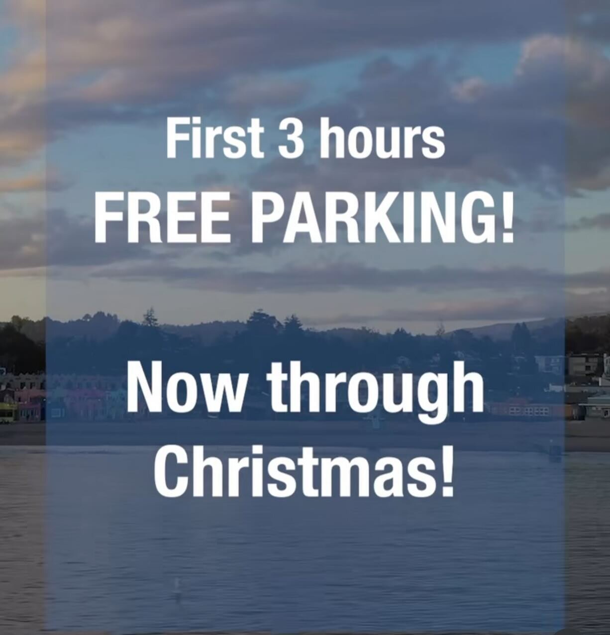🎄 Free Parking in the village! 🎁 #paradisebeachgrillecapitola #merrychristmas #capitolavillage