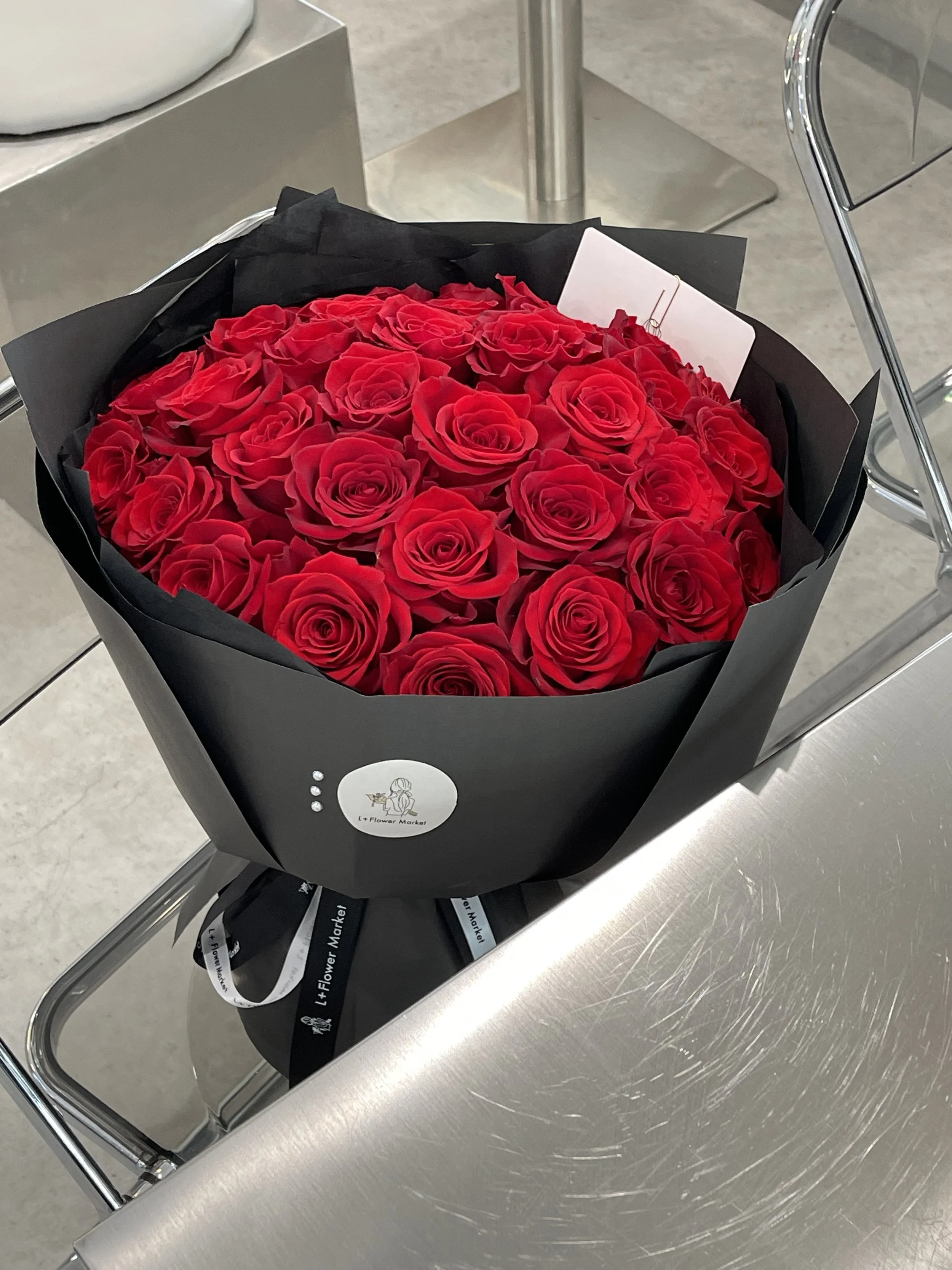 The Timeless Romance of Roses at L+ Flower Market for Valentine’s Day