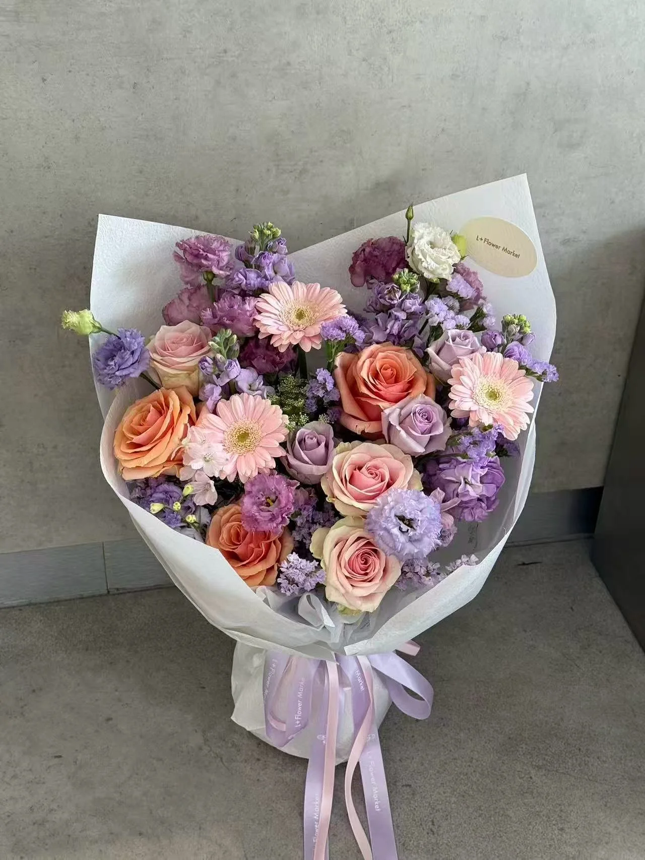 Sweetie
 π«πππ§‘
#adelaidefashion #adelaideflorist #adelaideflowershop