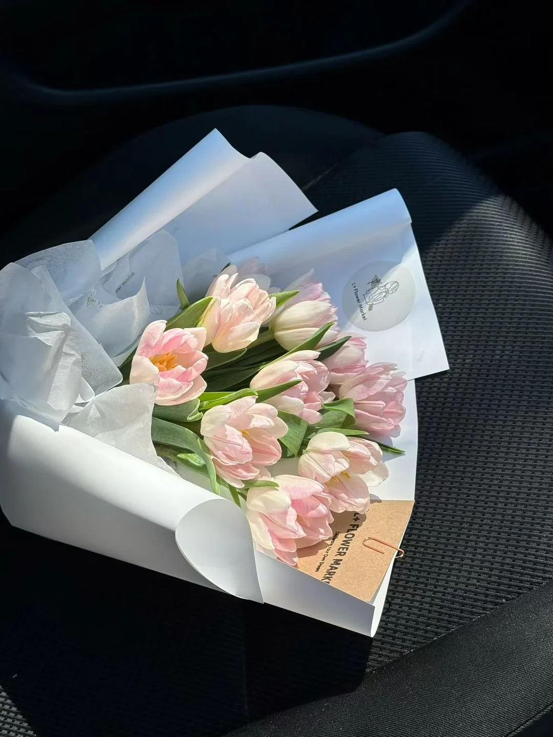 Tulips Lover
π€π
#tulips #tulip #adelaideflorist