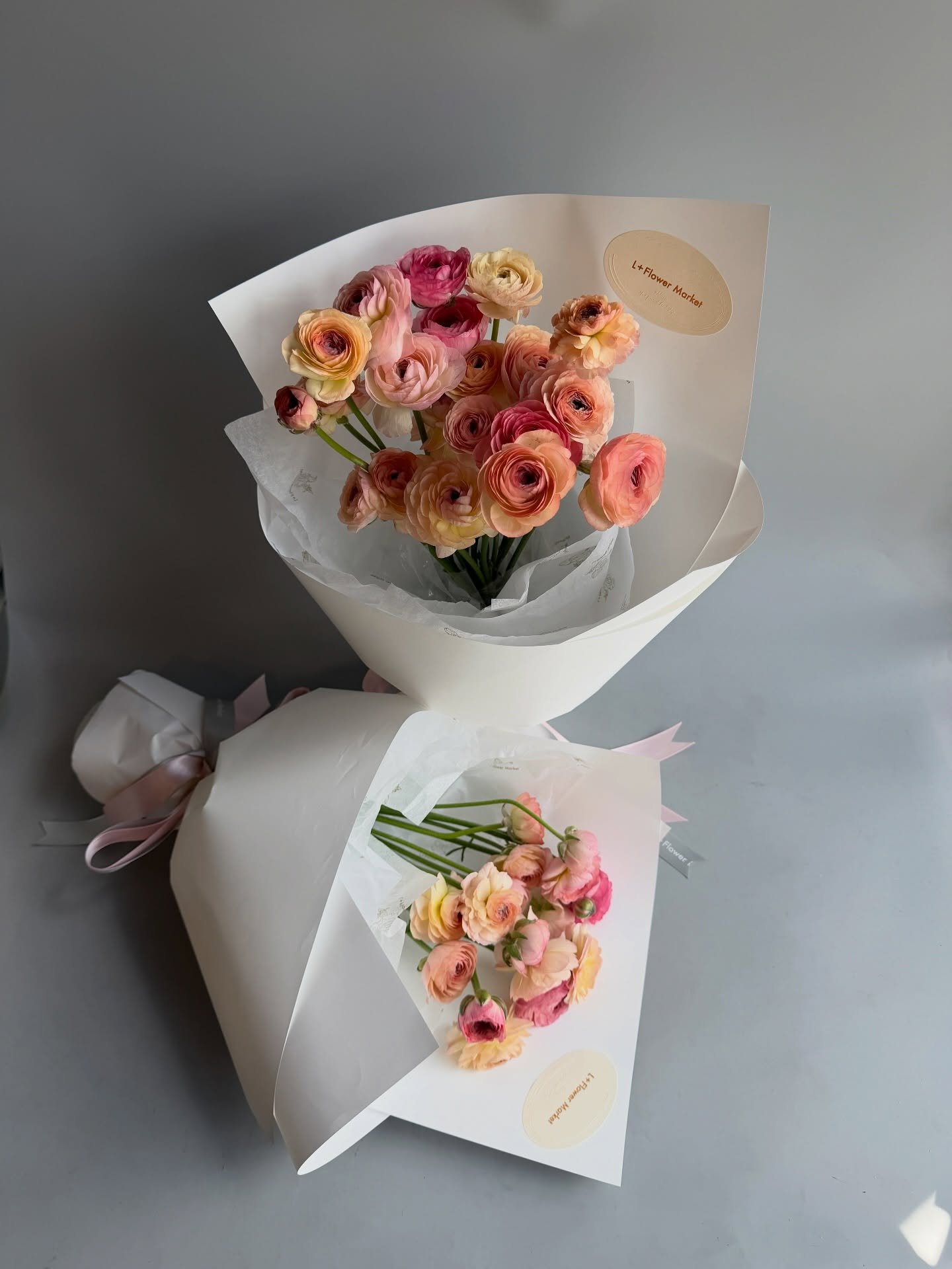 Love this peach colour 

#ranunculuslove #peachy #adelaideflorist #flowerlover