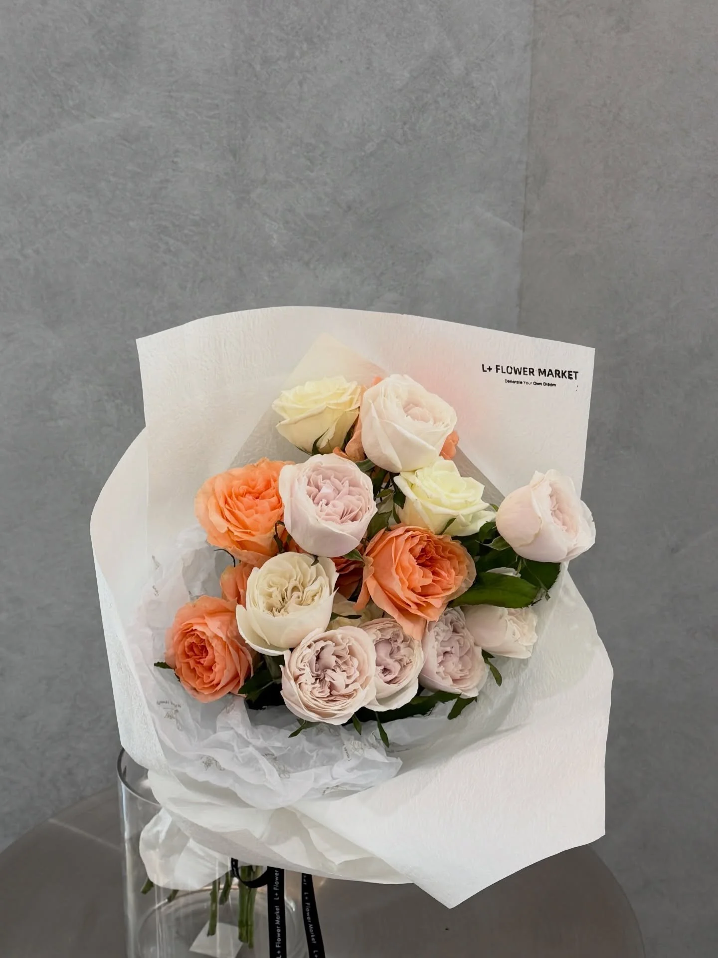 🍊🍨🧁🎀

Coral Pink 

#rose #adelaideflorist