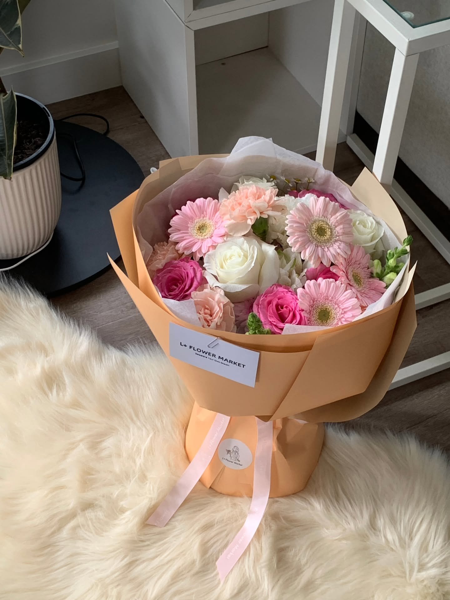 First day back is always a bit crazy,
Slow it down with flowers💞
#adelaide #flowers