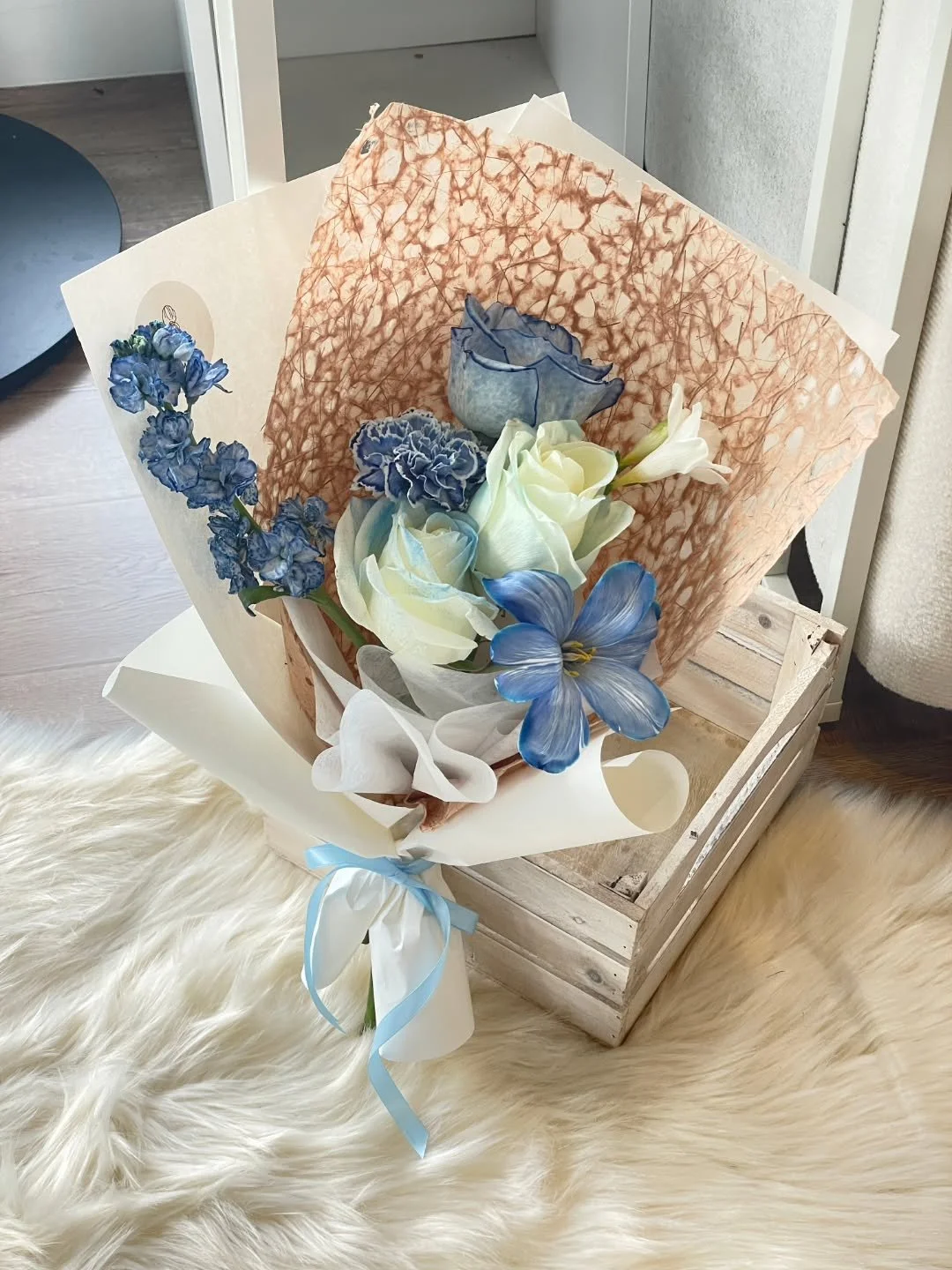 Mini blue scheme bouquet 💙🤍
#blueflowers #adelaide #adelaideflorist