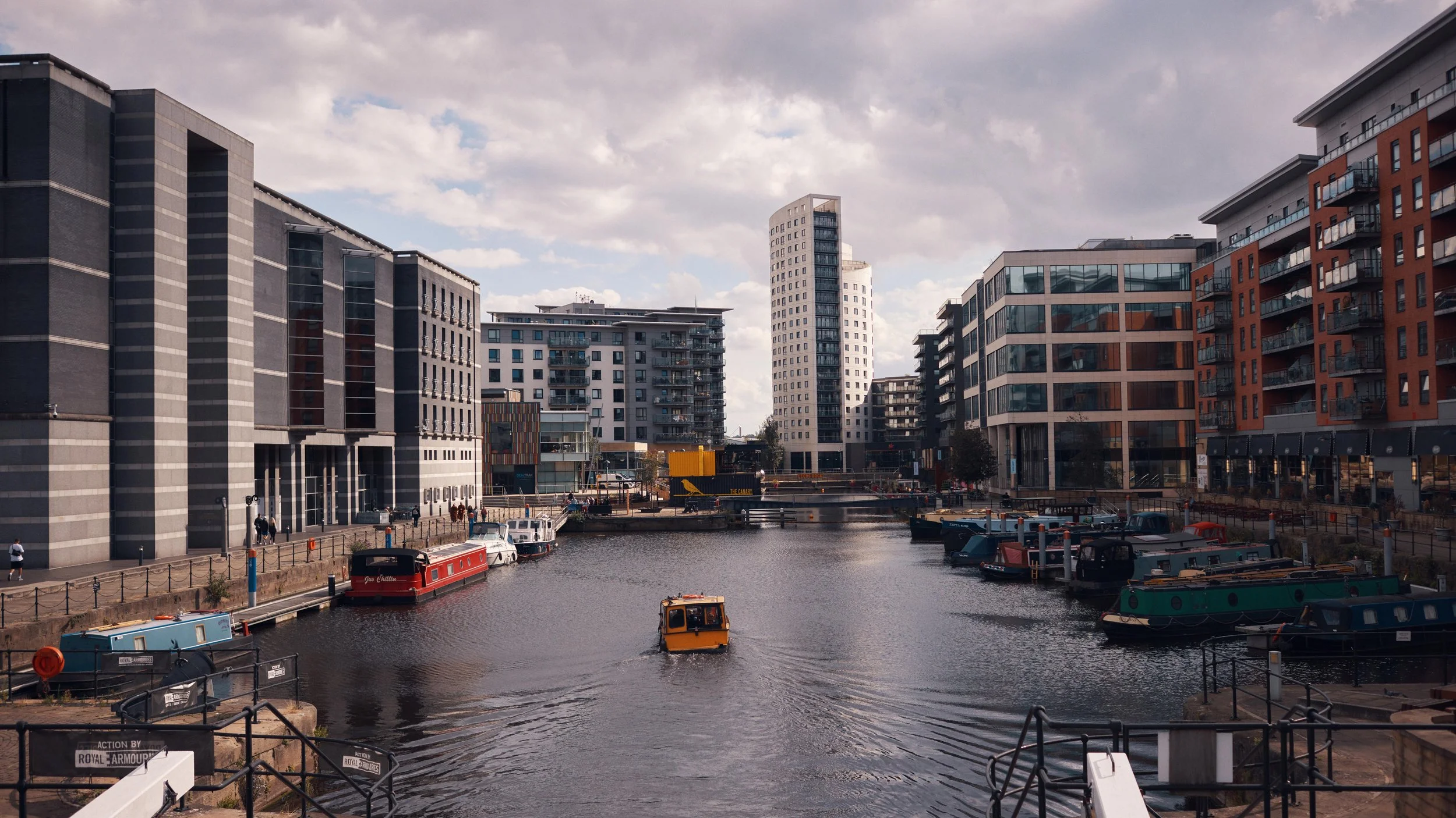 Strata_LeedsLocations_LeedsDock_01_LR.jpg