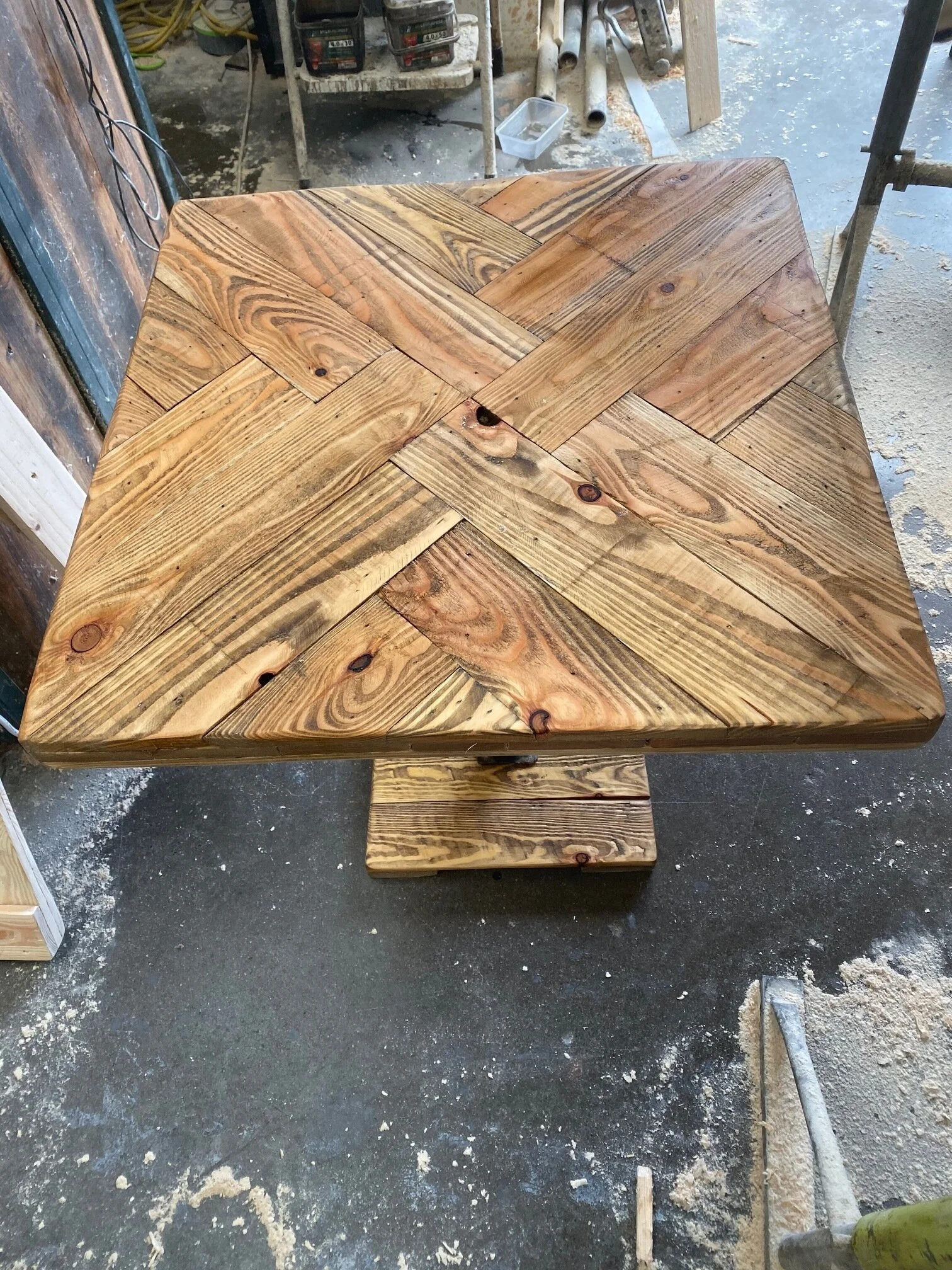 5C935020-B5F1-48D1-8627-06799E2F72DC