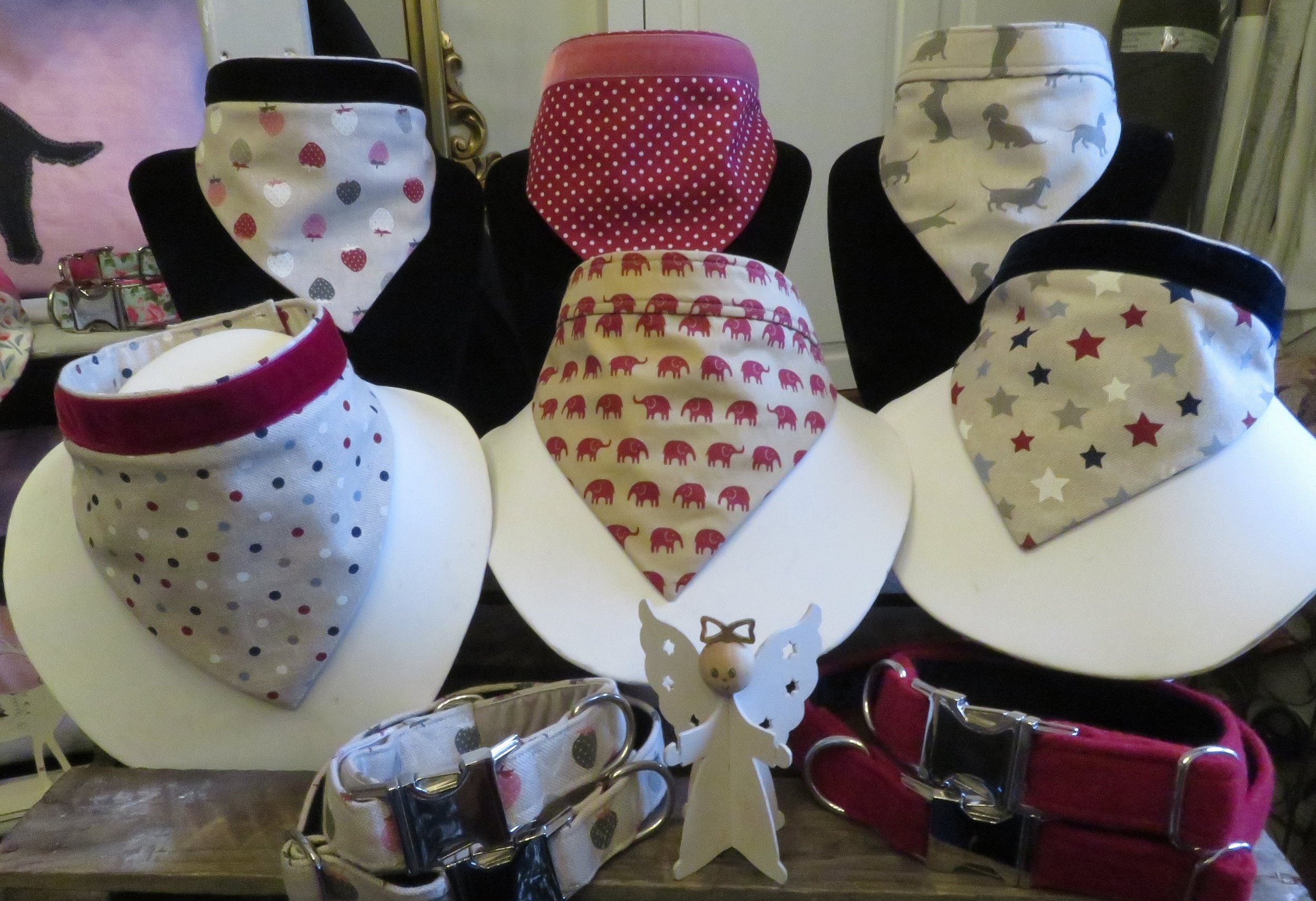 https://i.etsystatic.com/24391083/r/il/fb9a78/2668218868/il_fullxfull.2668218868_s322.jpg