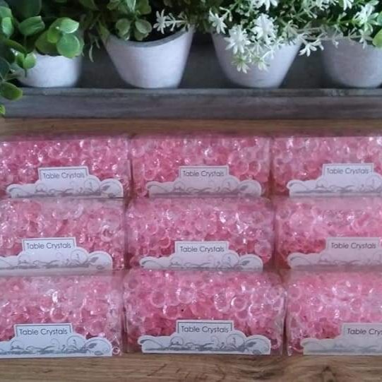 Resin-+scatter+crystals-+Table+Decor-+Wedding-+Rose+pink.jpg