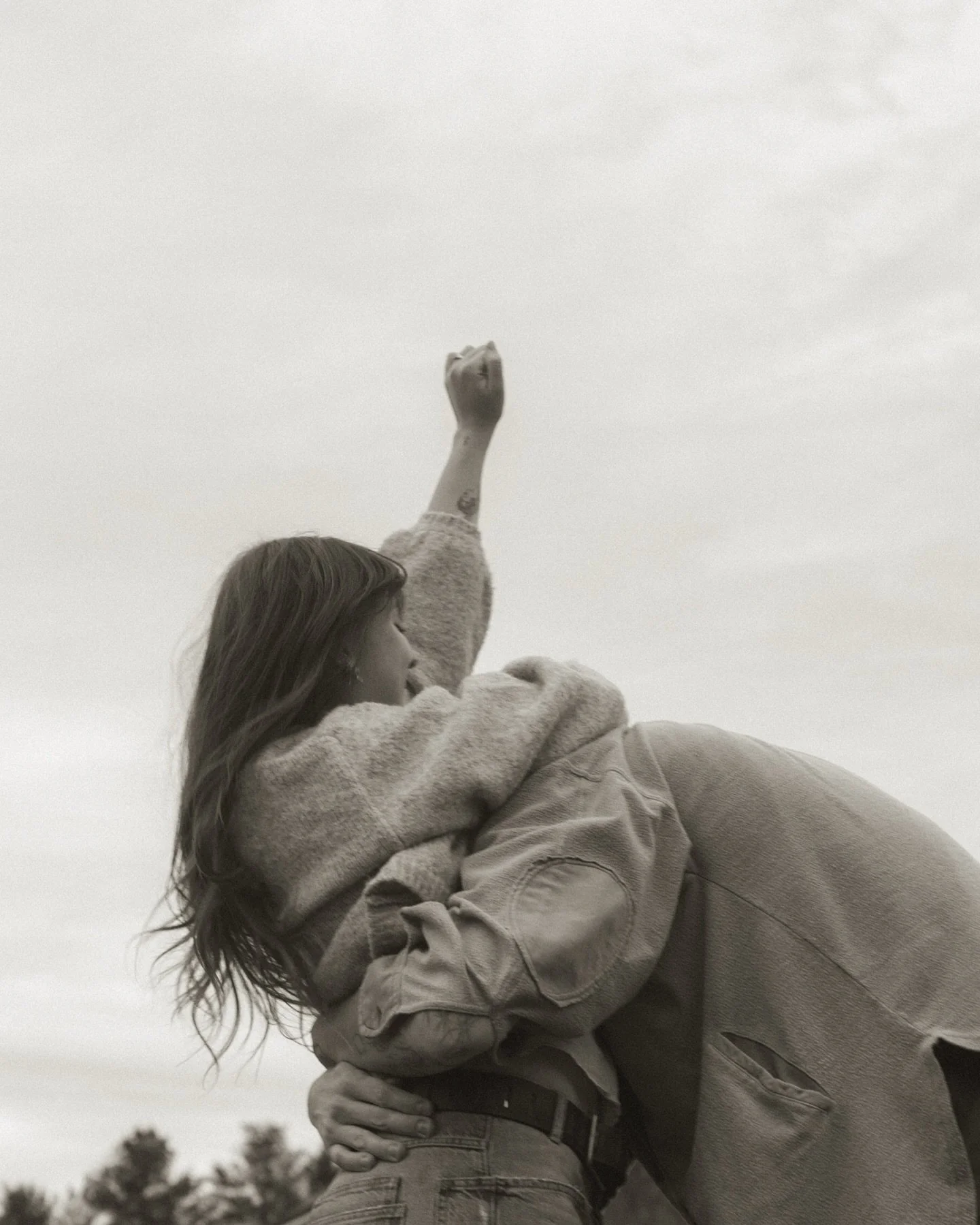 it&rsquo;s almost wedding time and i am getting so excited 🥲🥲 
before ya know it we&rsquo;ll be waving bye to athens county for the weekend- we&rsquo;ll be at @maplesidefarms in brunswick ohio soooon ✨

Grassroots Collective Megan Springer
Columbus