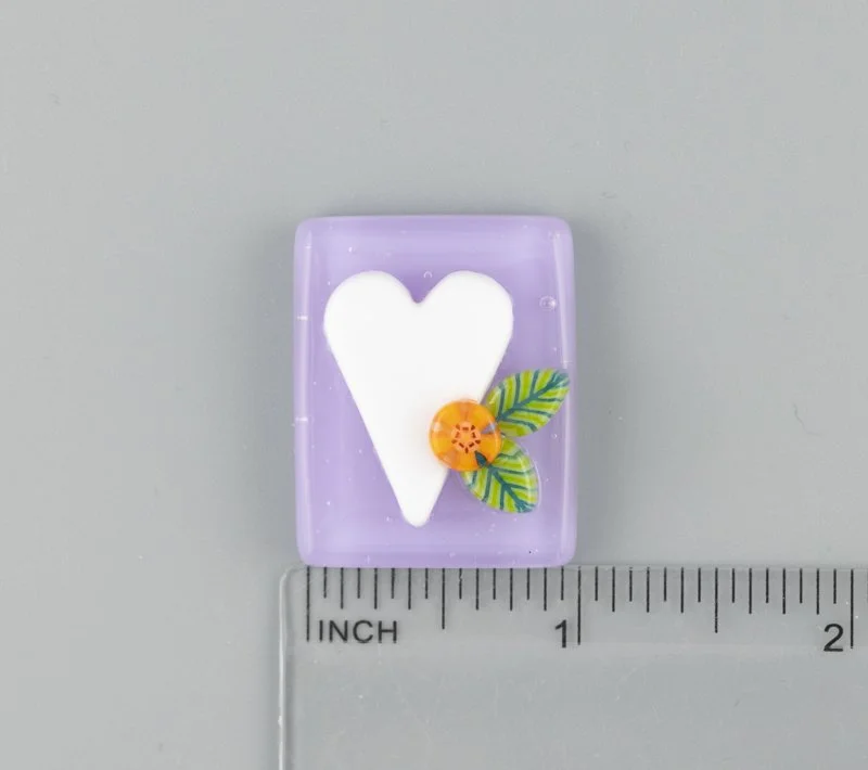Beau Verre Art White Heart Fused Glass Needle Minder