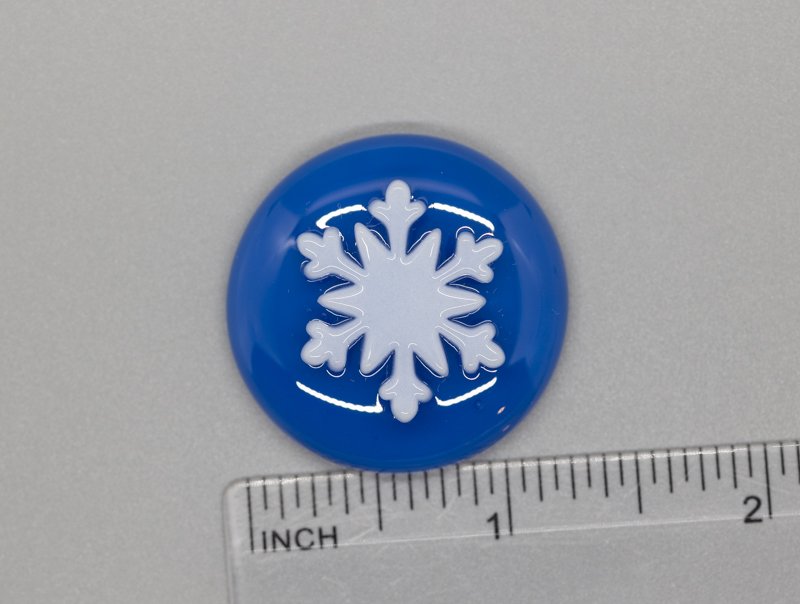 Beau Verre Art Fused Glass Needle Minder