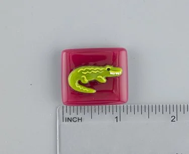 Beau Verre Art Alligator Fused Glass Needle Minder