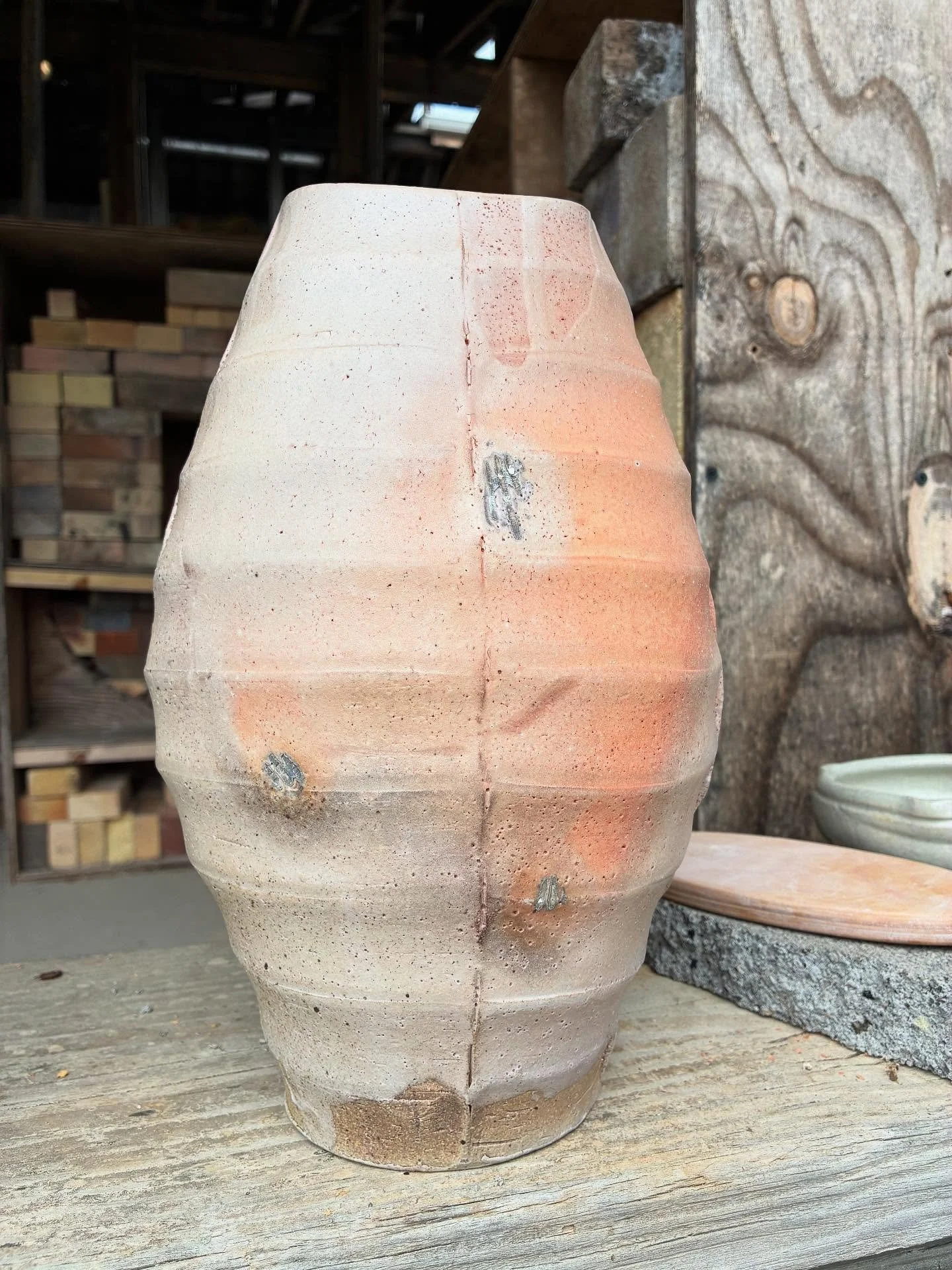 Penland vase. 

#pottery #woodfired #woodfiredpottery #functionalpottery #art #ceramicart #potter #handmadepottery #craft #craftartist #design #homedecor #handcrafted #functionalart #studiopottery #handcrafted #interiordesign #studioceramics #ceramic
