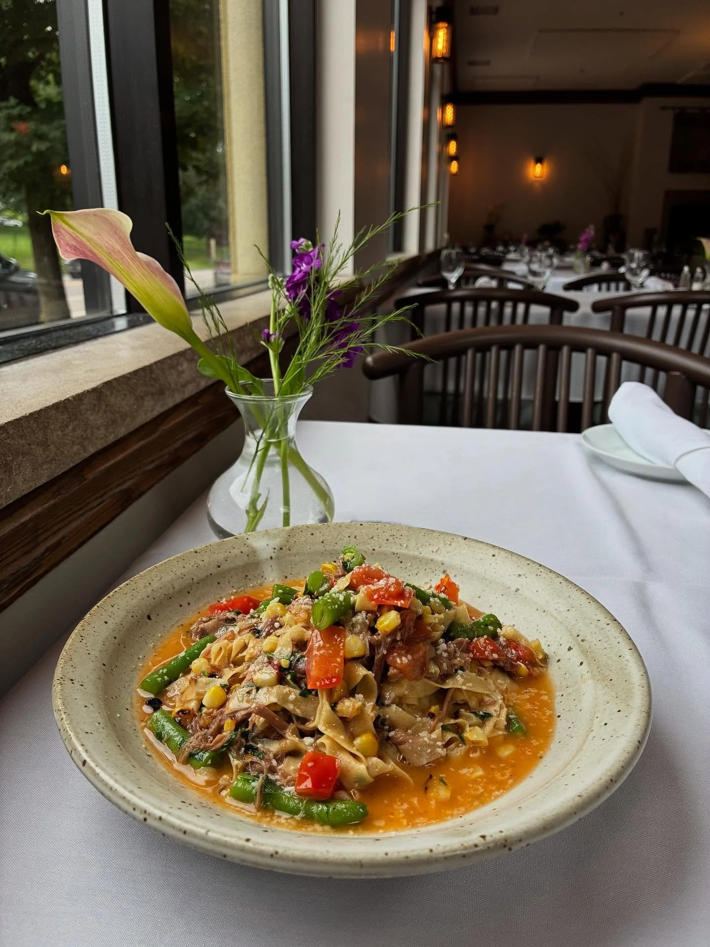 Thanks @gabbyschaeffer and @lucirestaurants for plating the most beautiful summer pasta on one of my plates!

Braised lamb, roasted sweet corn and green beans, lamb and tomato au jus on fresh heritage grain fettuccine. 🤤 

Come eat at Luci if you&rs