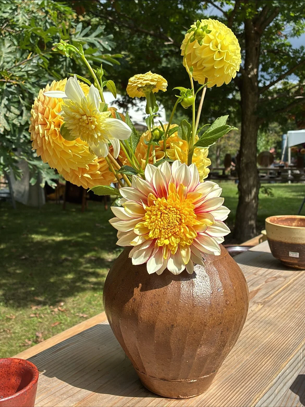 One more day of pots, beer, sunshine, and friends! 

Open Sunday 10-4. Come play!

18855 263rd St, Shafer, MN.

@guillermopottery 
@alanacuellar 
@peterpaulpottery 
@millerialc 
@art_andes 
@tangled.antlers